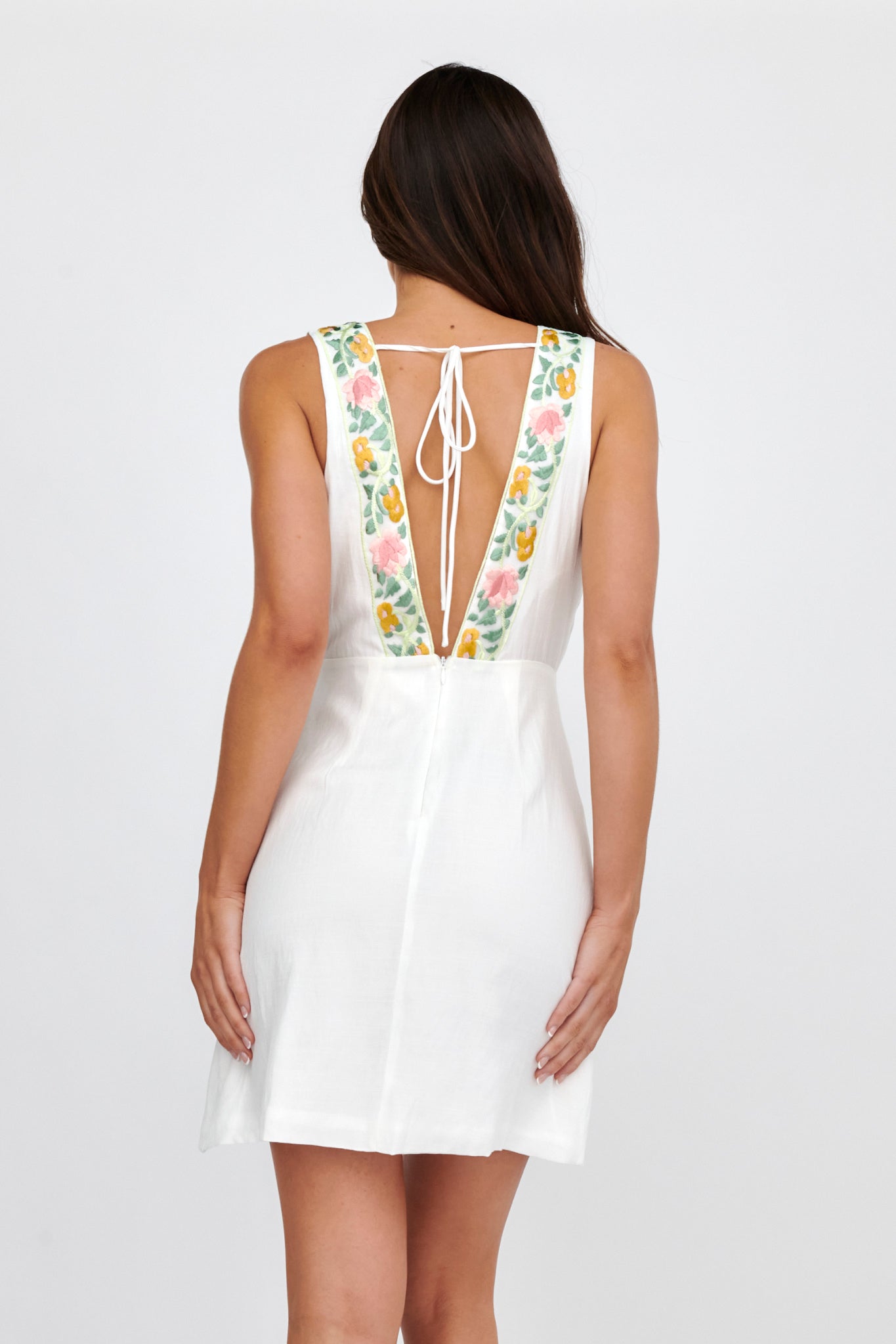 Cozumel V-Neck Embroidered Mini Dress White– Selfie Leslie Cozumel V-Neck Embroidered Mini Dress White– Selfie Leslie
