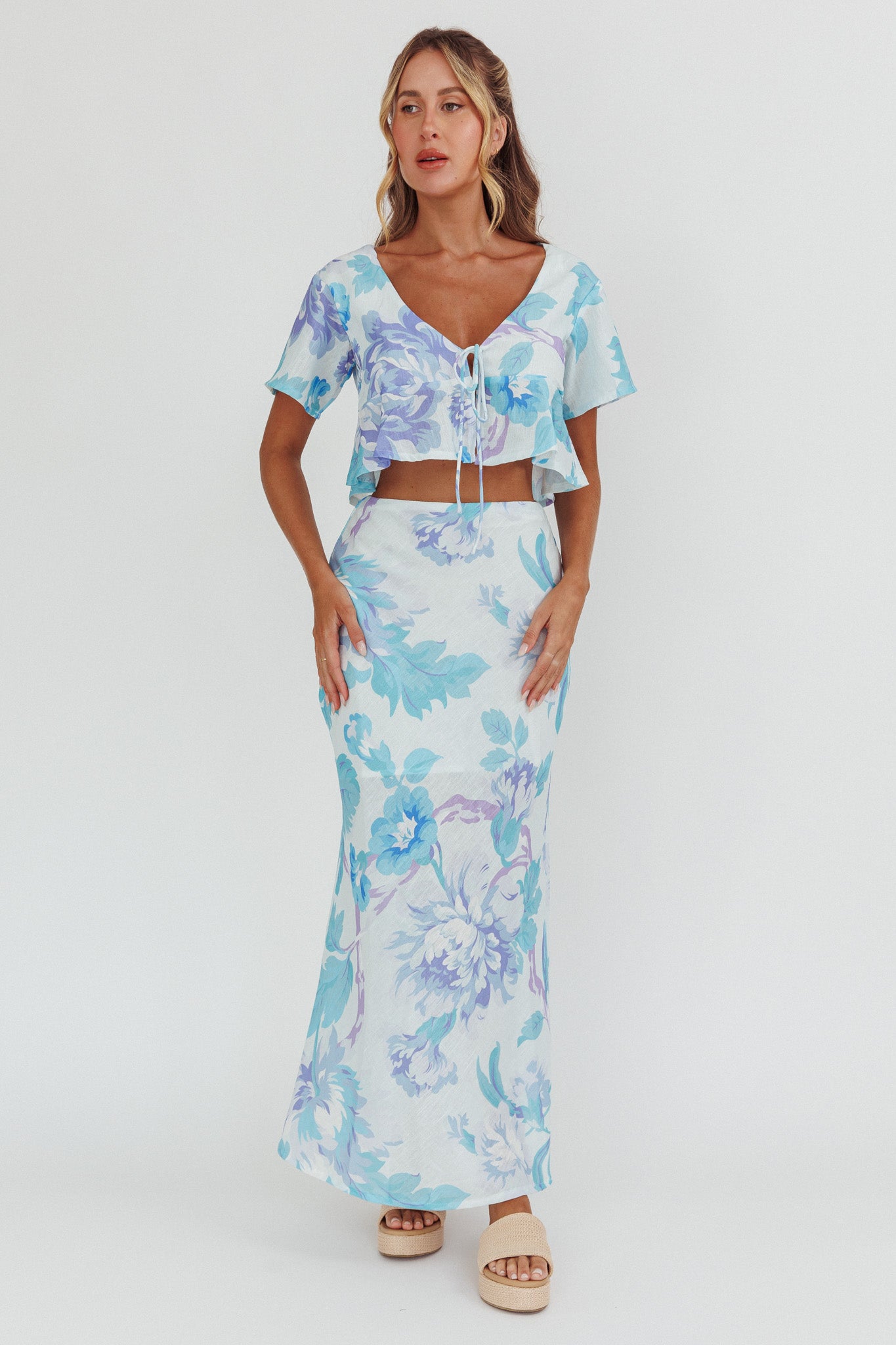 La Vie Floral Maxi Skirt Floral Blue by Selfie Leslie