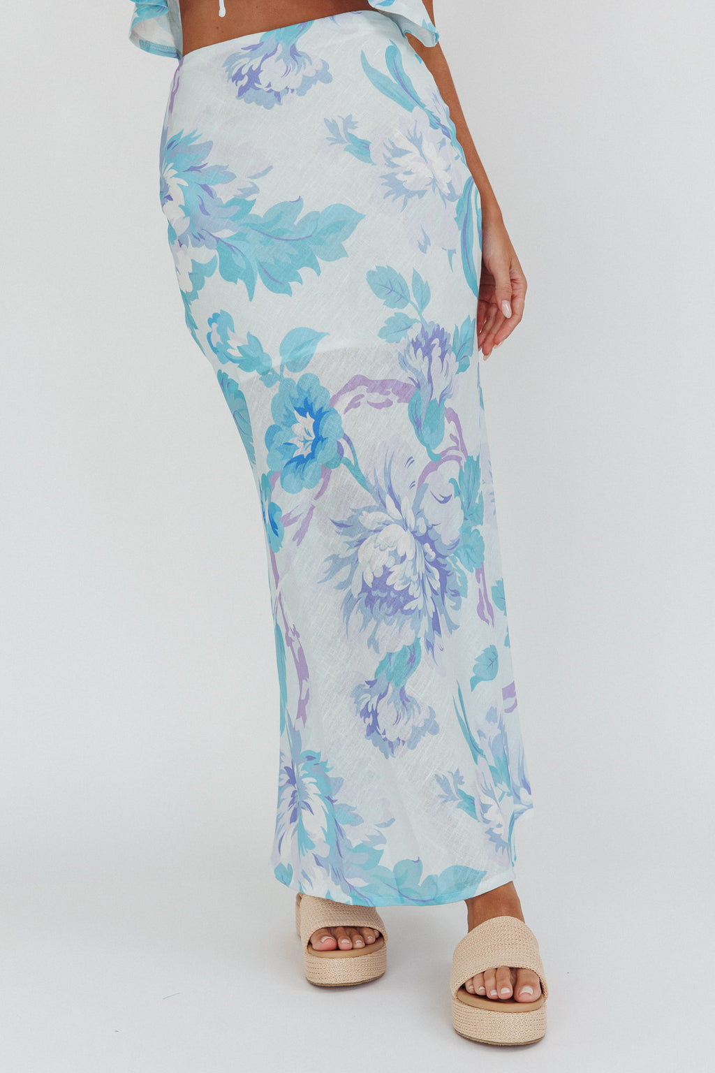La Vie Floral Maxi Skirt Floral Blue by Selfie Leslie