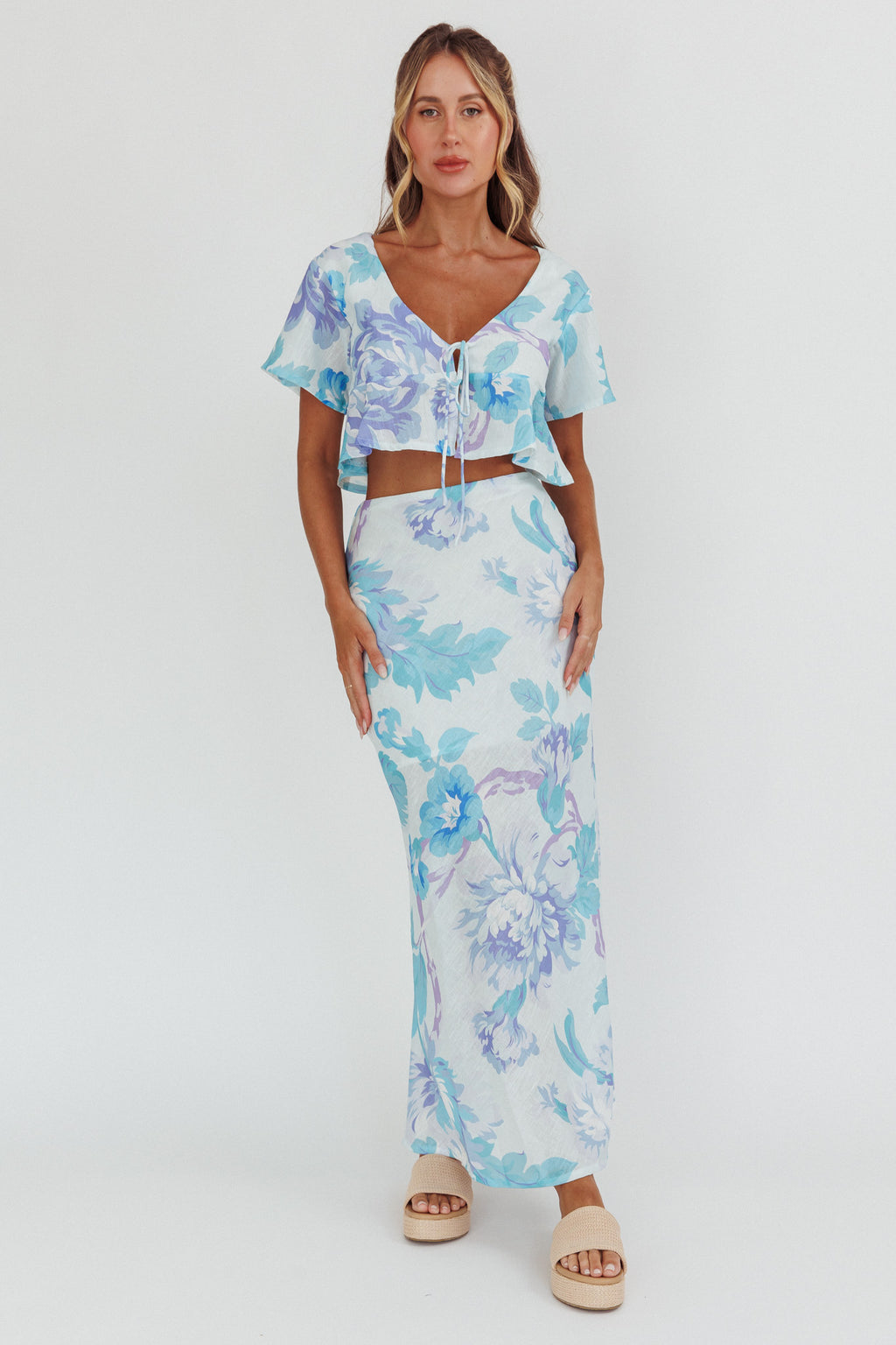 La Vie Floral Maxi Skirt Floral Blue by Selfie Leslie