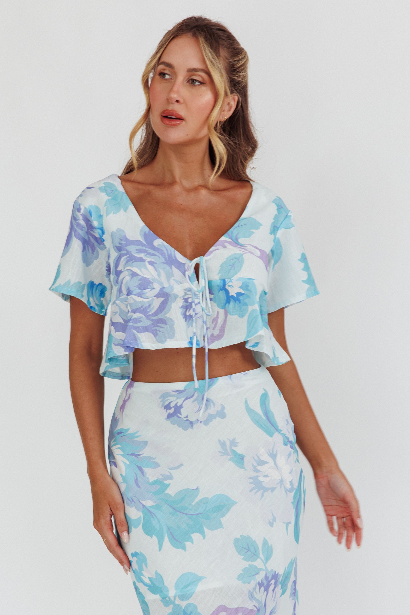 La Vie Tied Bust Crop Top Floral Blue by Selfie Leslie
