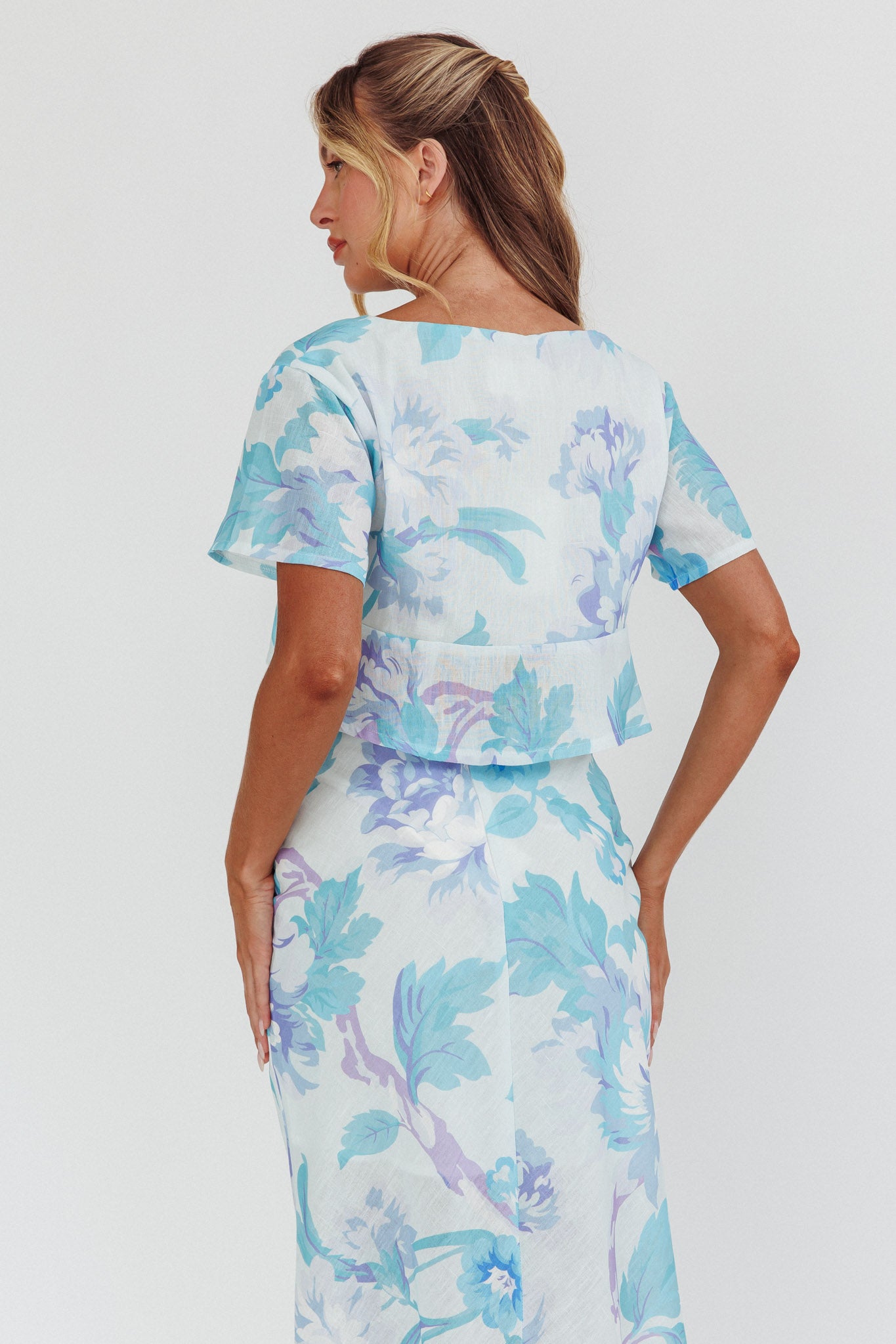 La Vie Tied Bust Crop Top Floral Blue by Selfie Leslie