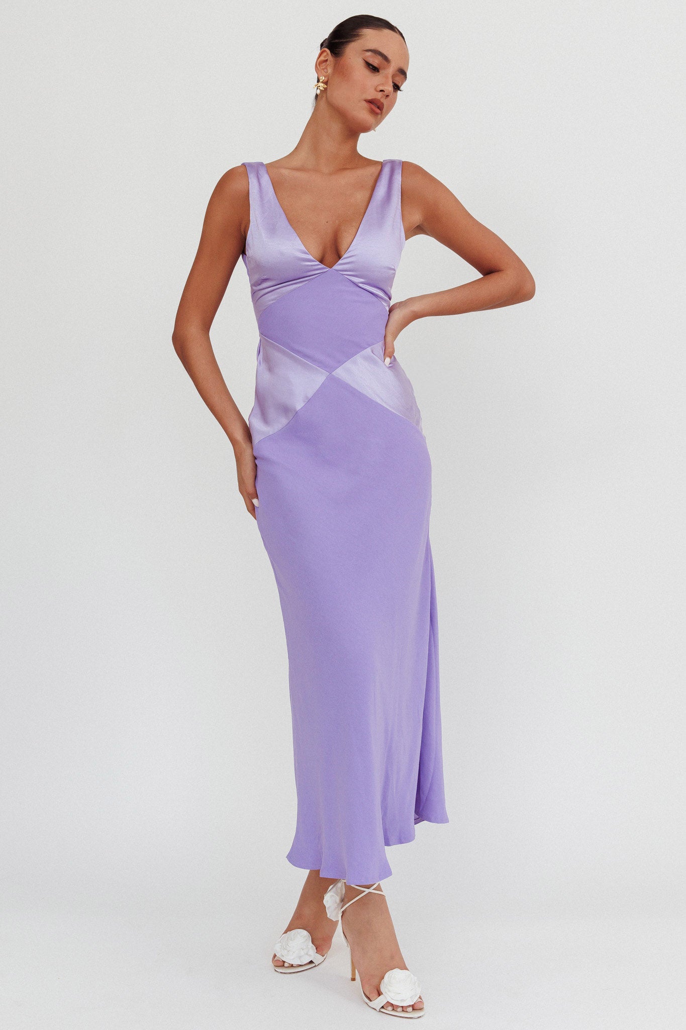Shop the Soul Fire V-Neck Maxi Dress Lilac | Selfie Leslie