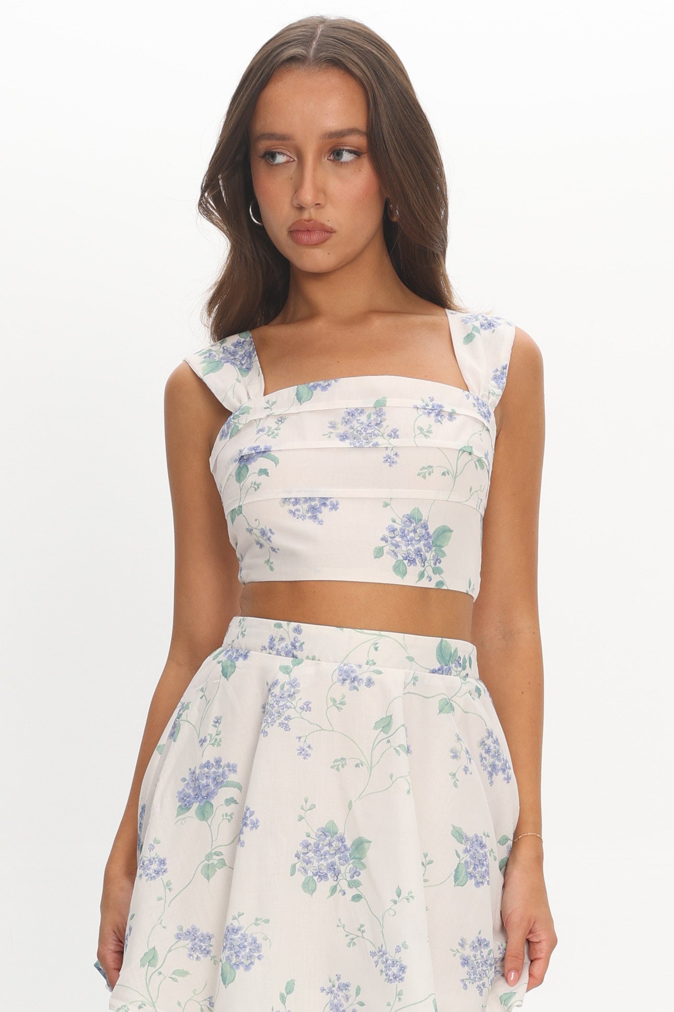 Dixon Pintuck Pleat Crop Top Floral Beige– Selfie Leslie