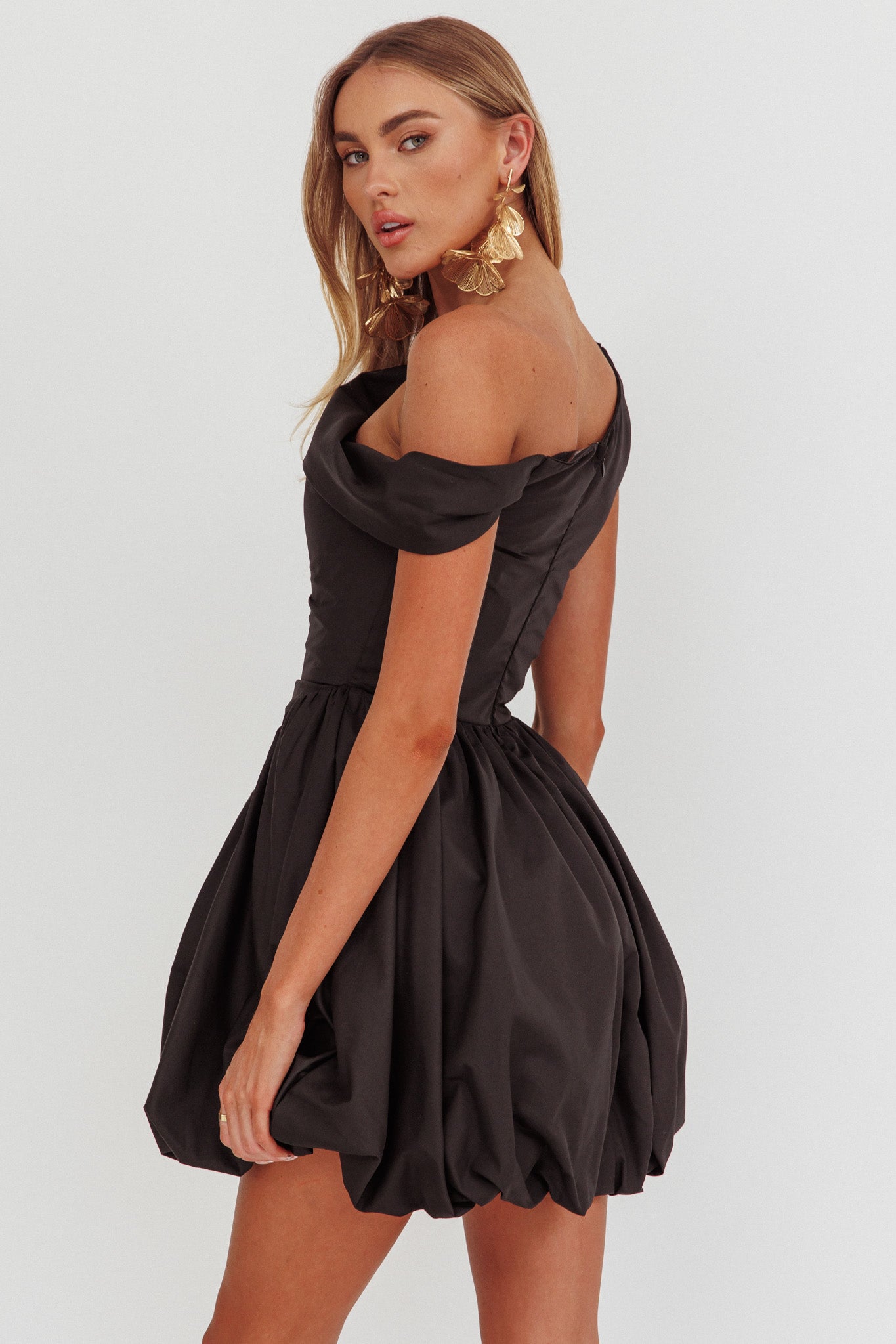 Celinda Asymmetric Neckline Balloon Mini Dress Black Selfie Leslie