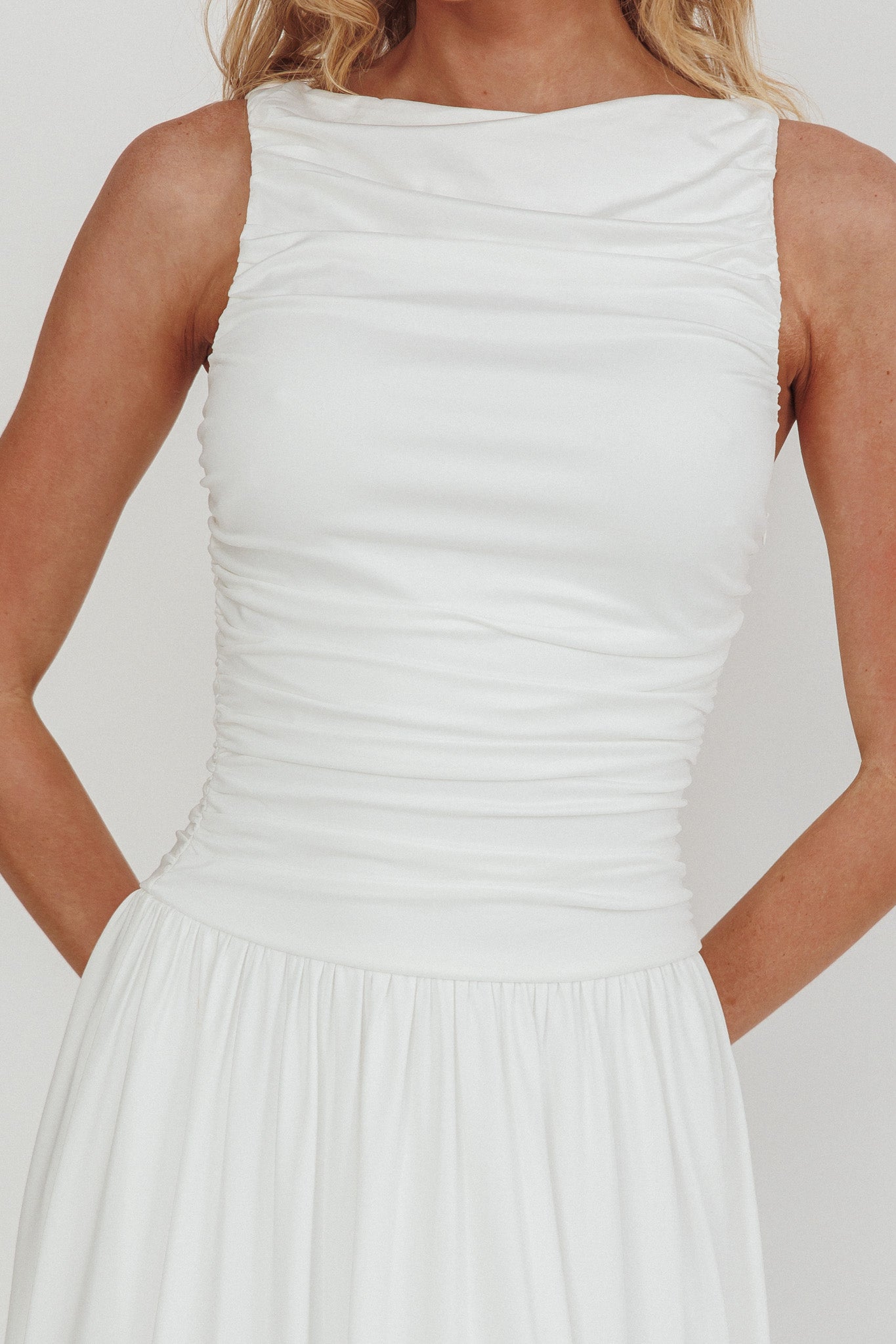 white sleeveless flowy dress Z Supply Crystal Charlotte Midi Dress main image 0
