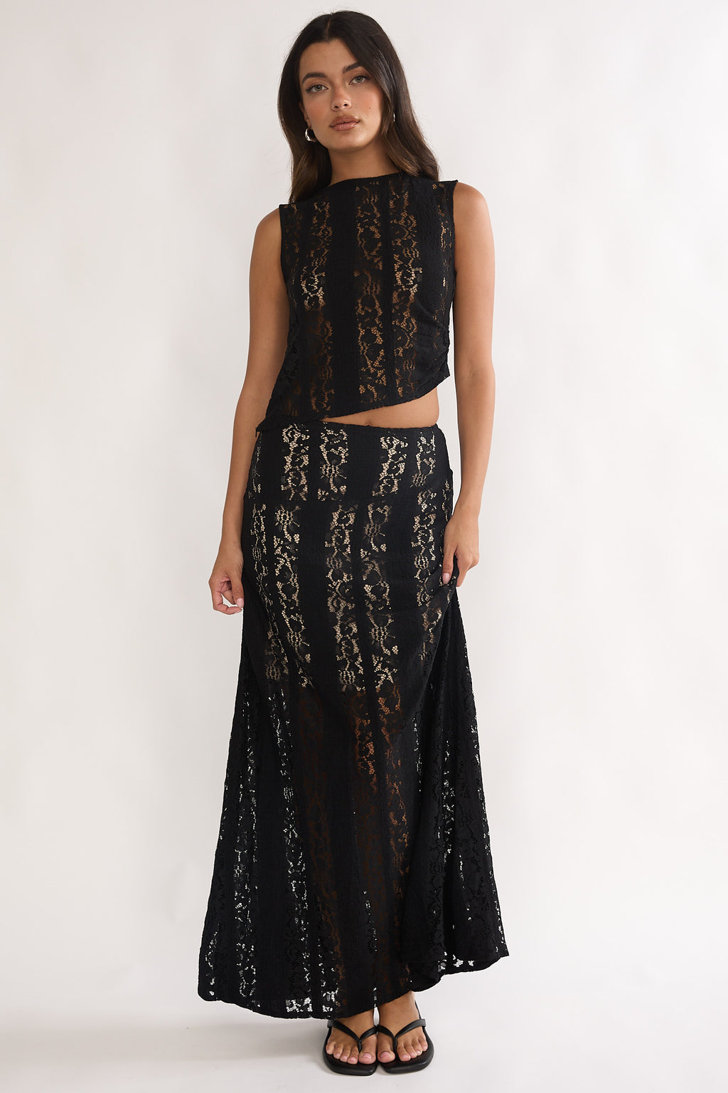 Eleesa Maxi Skirt Lace Black