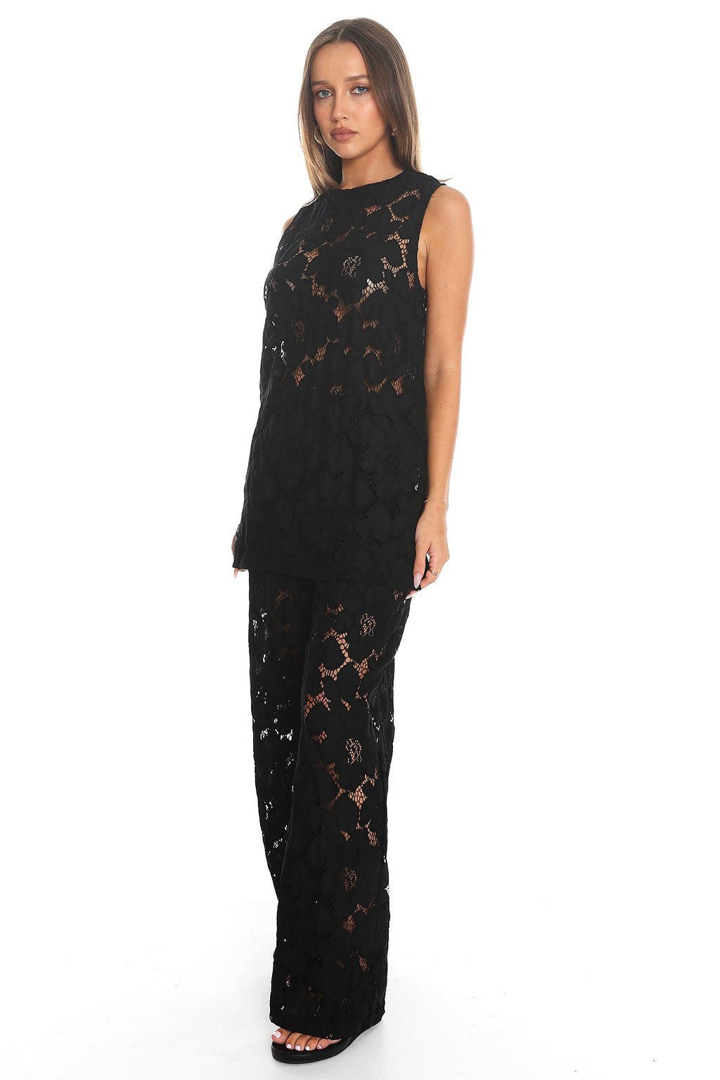 Belmara 3D Floral Lace Pants Black