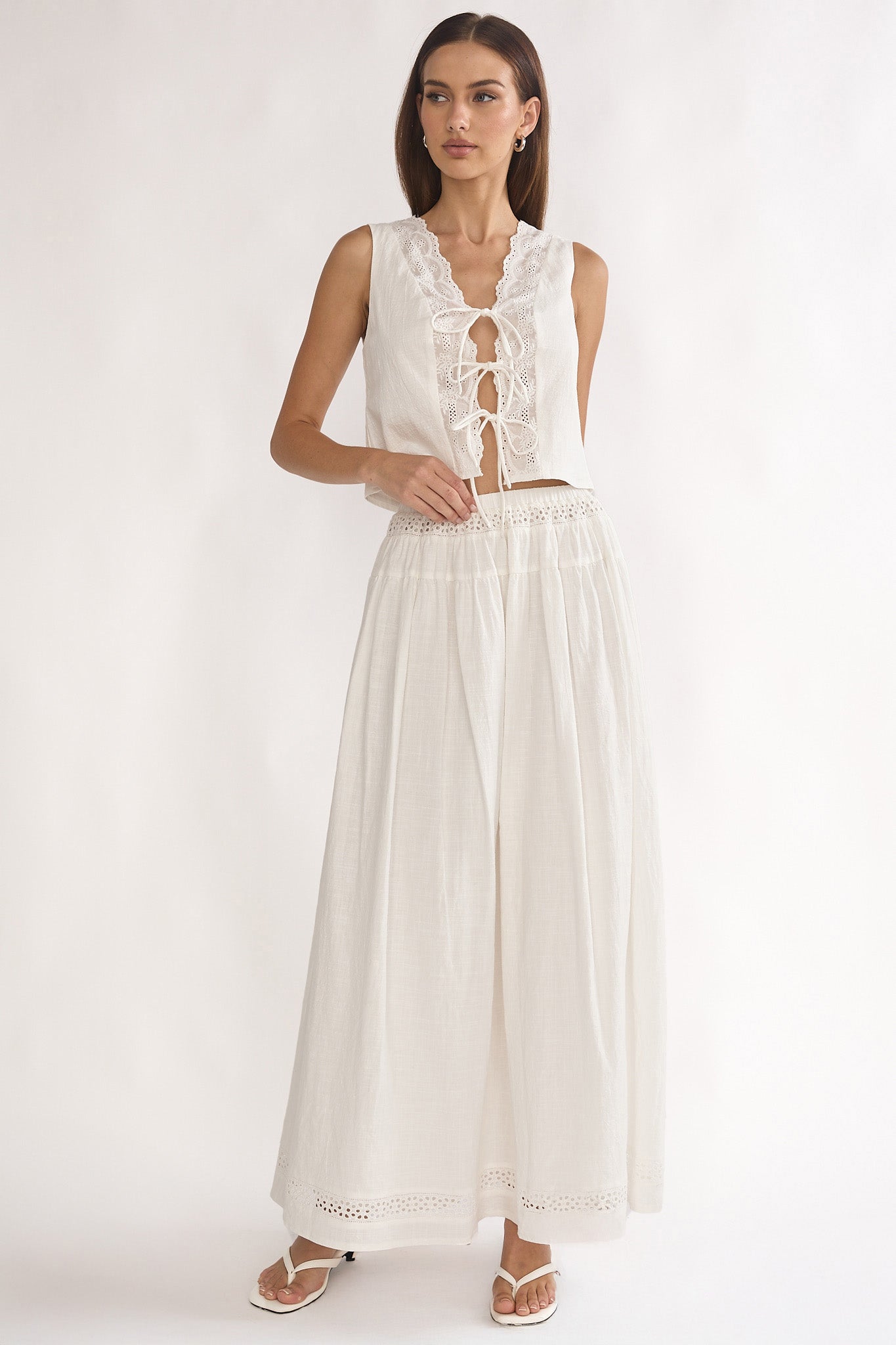 Beliza Lace Trim Skirt White | Selfie Leslie
