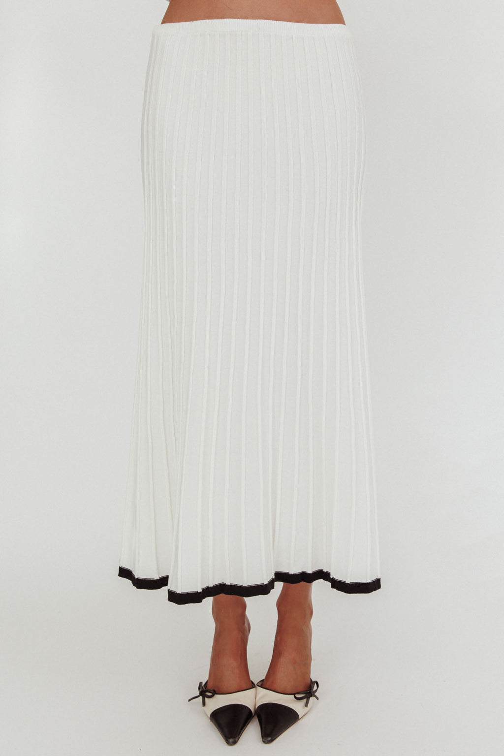 Yaeli Ribbed Knit Maxi Skirt White by Selfie Leslie