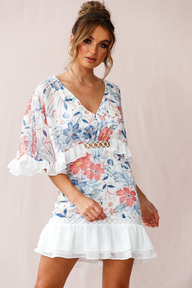 Caspar Batwing Floral Dress White by Selfie Leslie