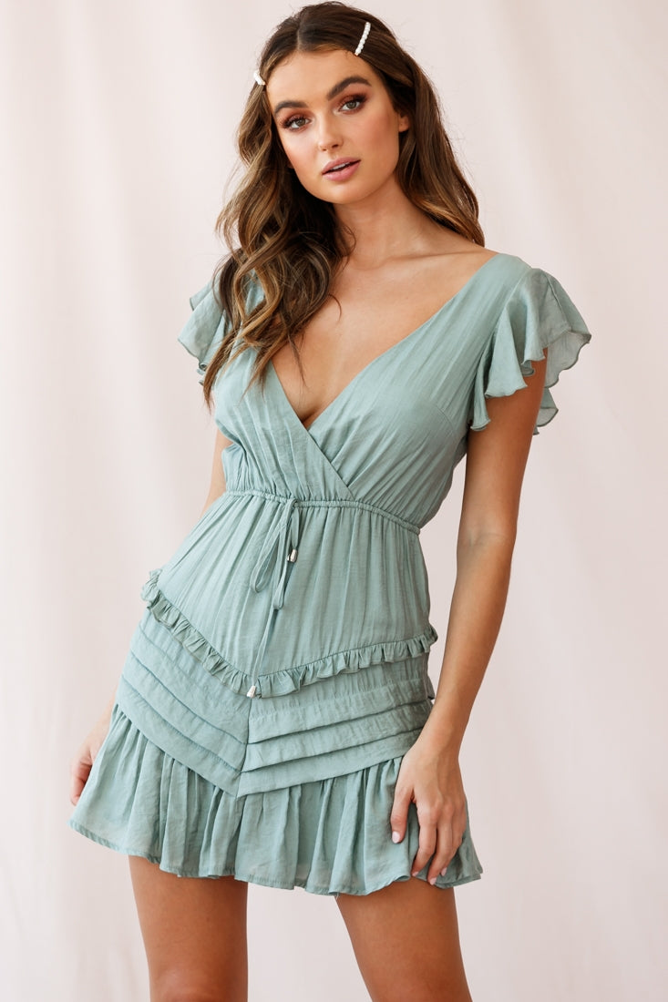 Willah Pintuck And Frill Detail Drawstring Dress Olive by Selfie Leslie