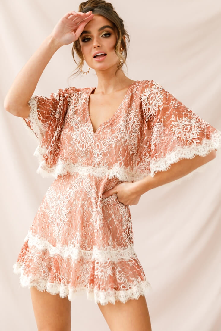 Caspar Batwing Lace Dress Rose/Beige by Selfie Leslie