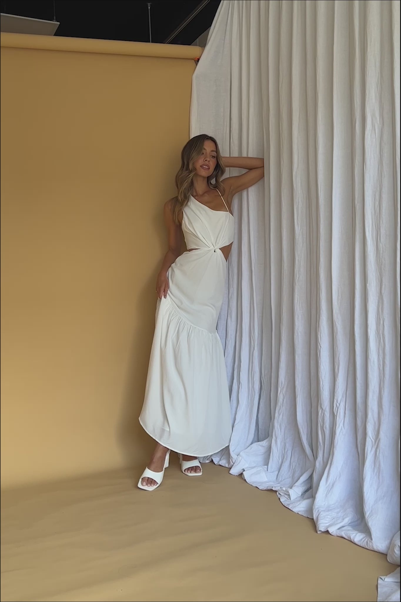 Evening Breeze Cut-Out Waist Maxi Dress White