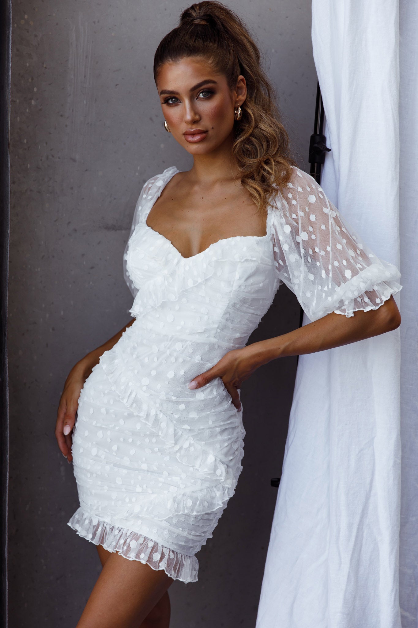 Shop the La Vida Sweetheart Neckline Puff Sleeve Dress White