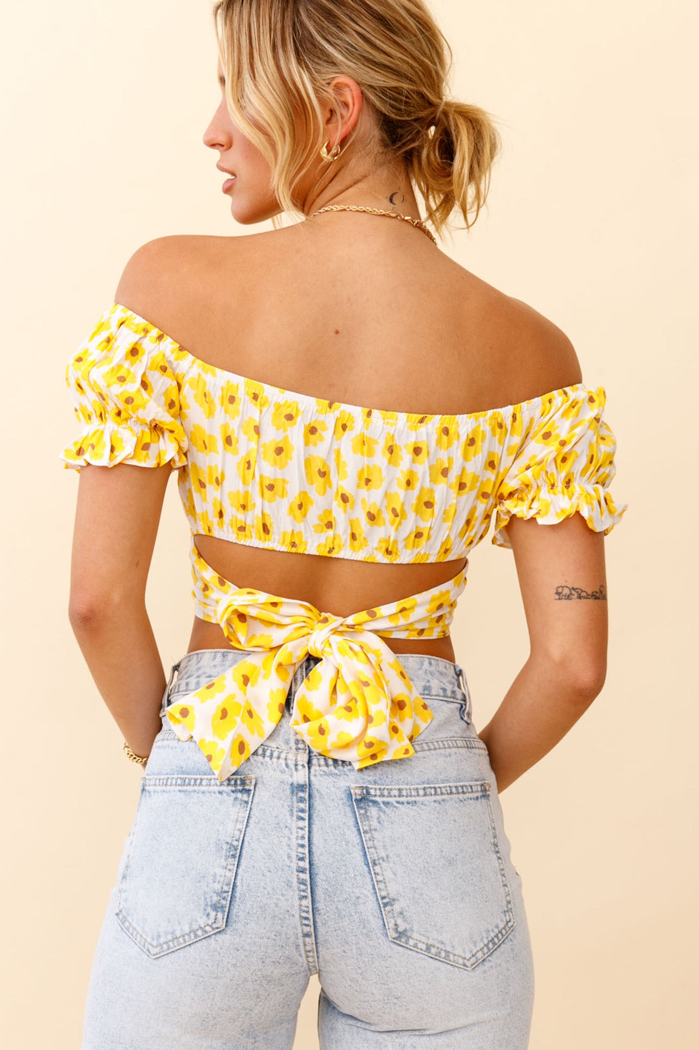 Linka Off-Shoulder Tie-Back Crop Top Flower Print Yellow– Selfie