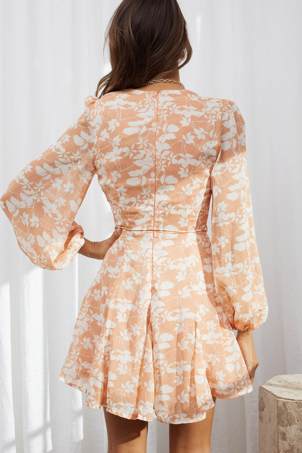 Estelle Long Sleeve V-Neckline Dress Leaf Print Rose by Selfie Leslie