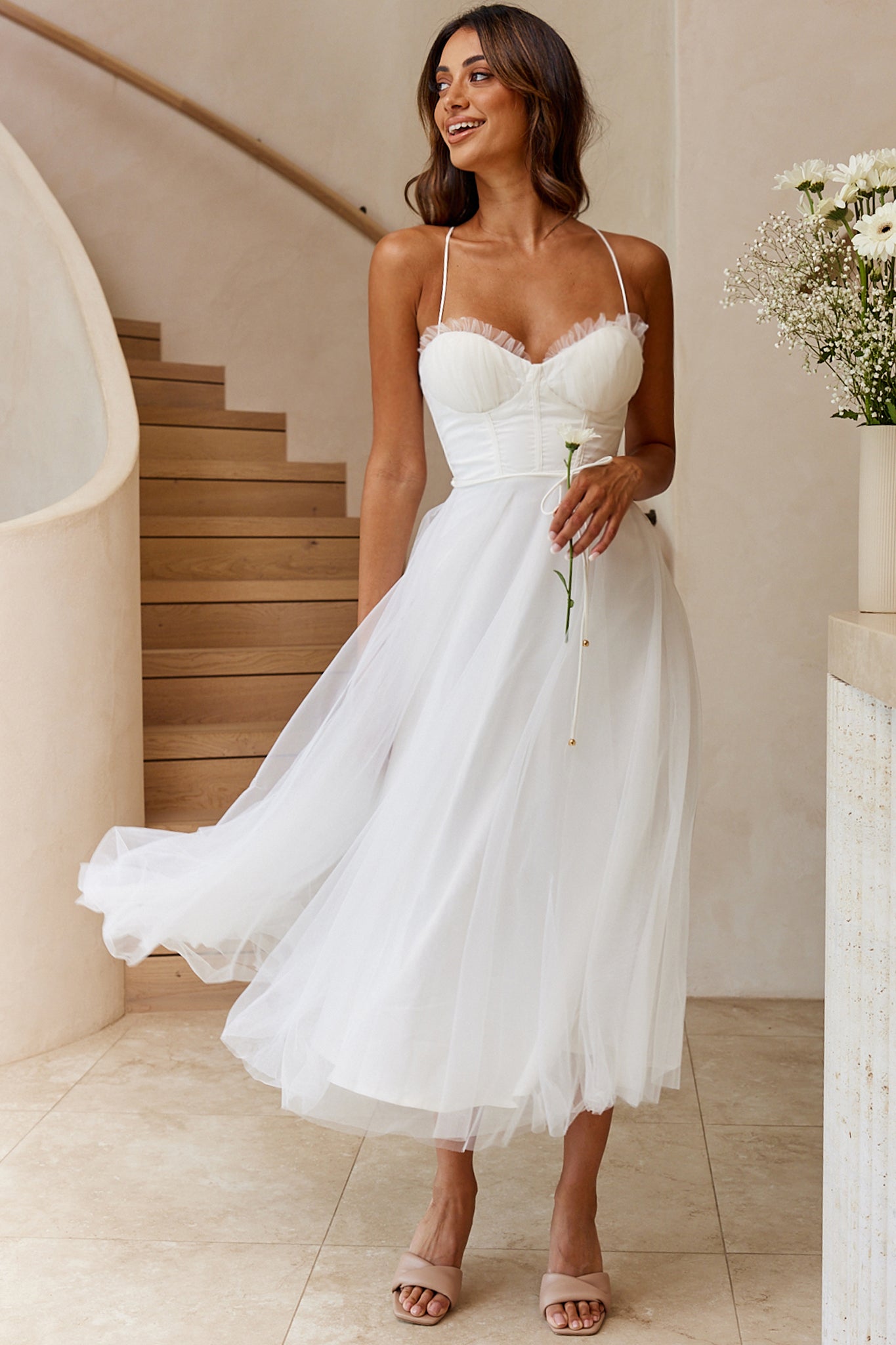 Smitten Sweetheart Neckline Chiffon Midi Dress White - L Smitten Sweetheart Neckline Chiffon Midi Dress White - L