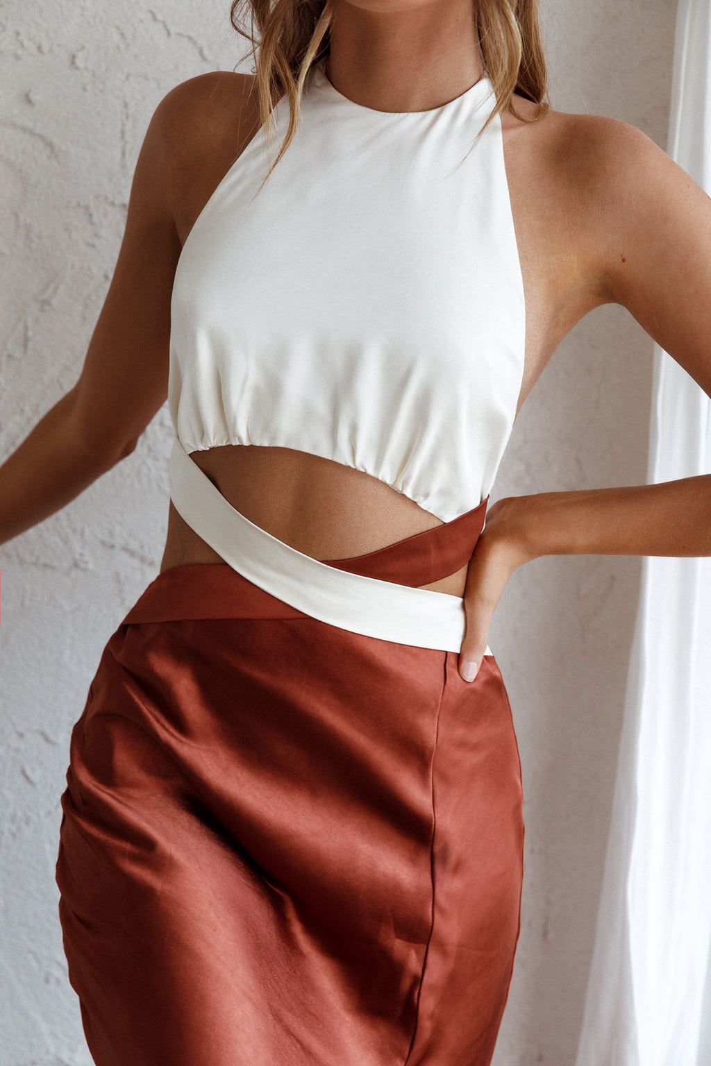 Social Butterfly Cut-Out Waist Midi Dress White Brown by Selfie Leslie