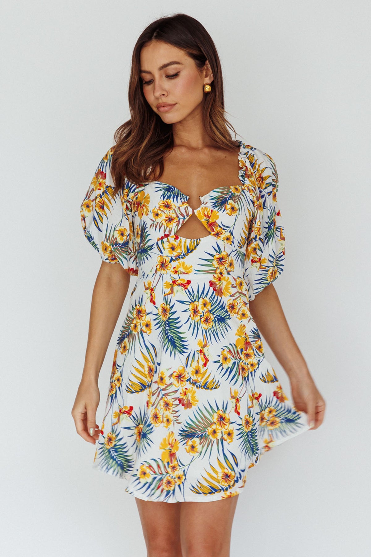 floral cutout mini dress Alpha Cut-Out Bodice White Color:As Photo(C) Desirae Sequin Feather Short Mini (hits at upper published_at:07/09/2026