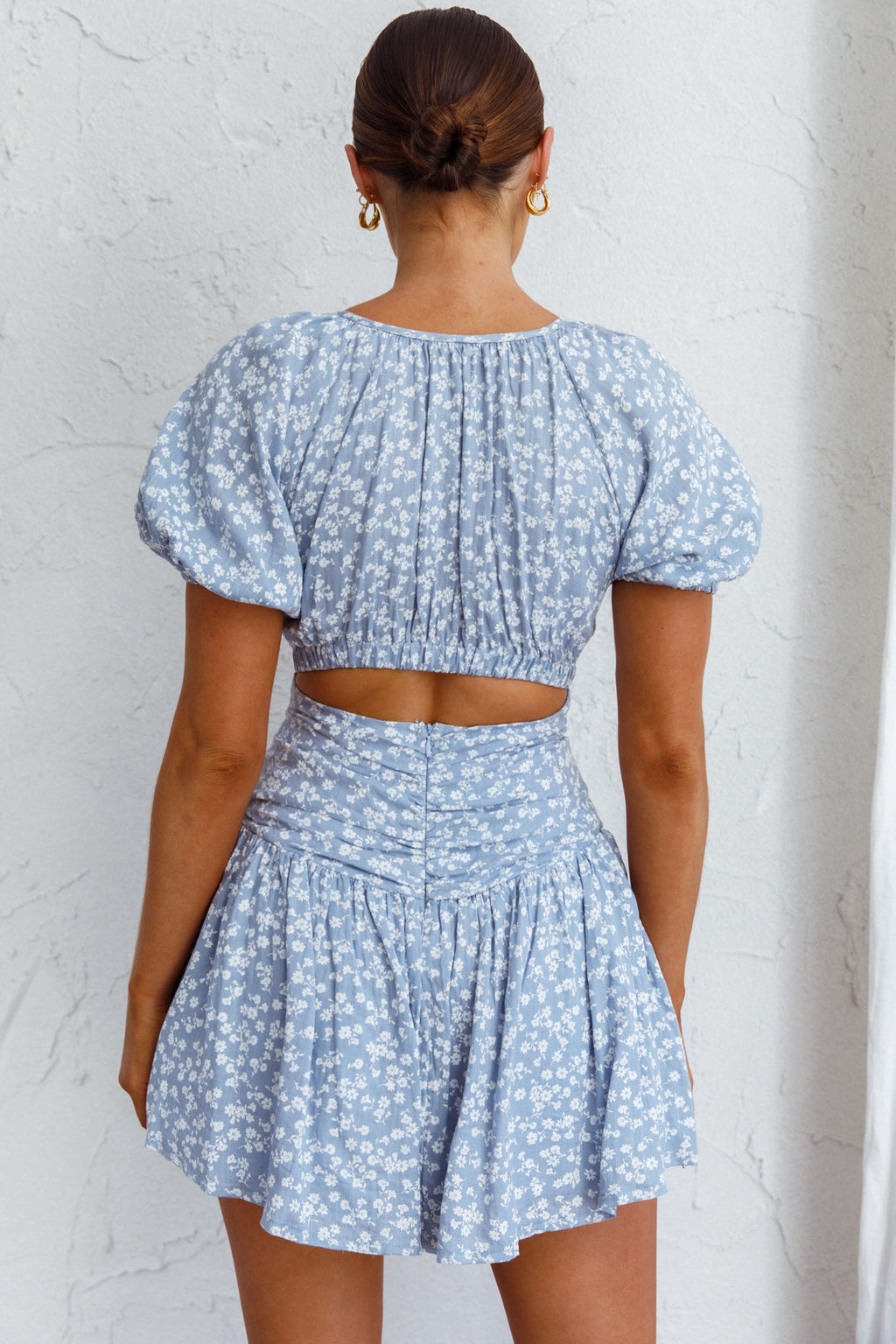 Your Moment Cut-Out Waist Dress Floral Blue by Selfie Leslie