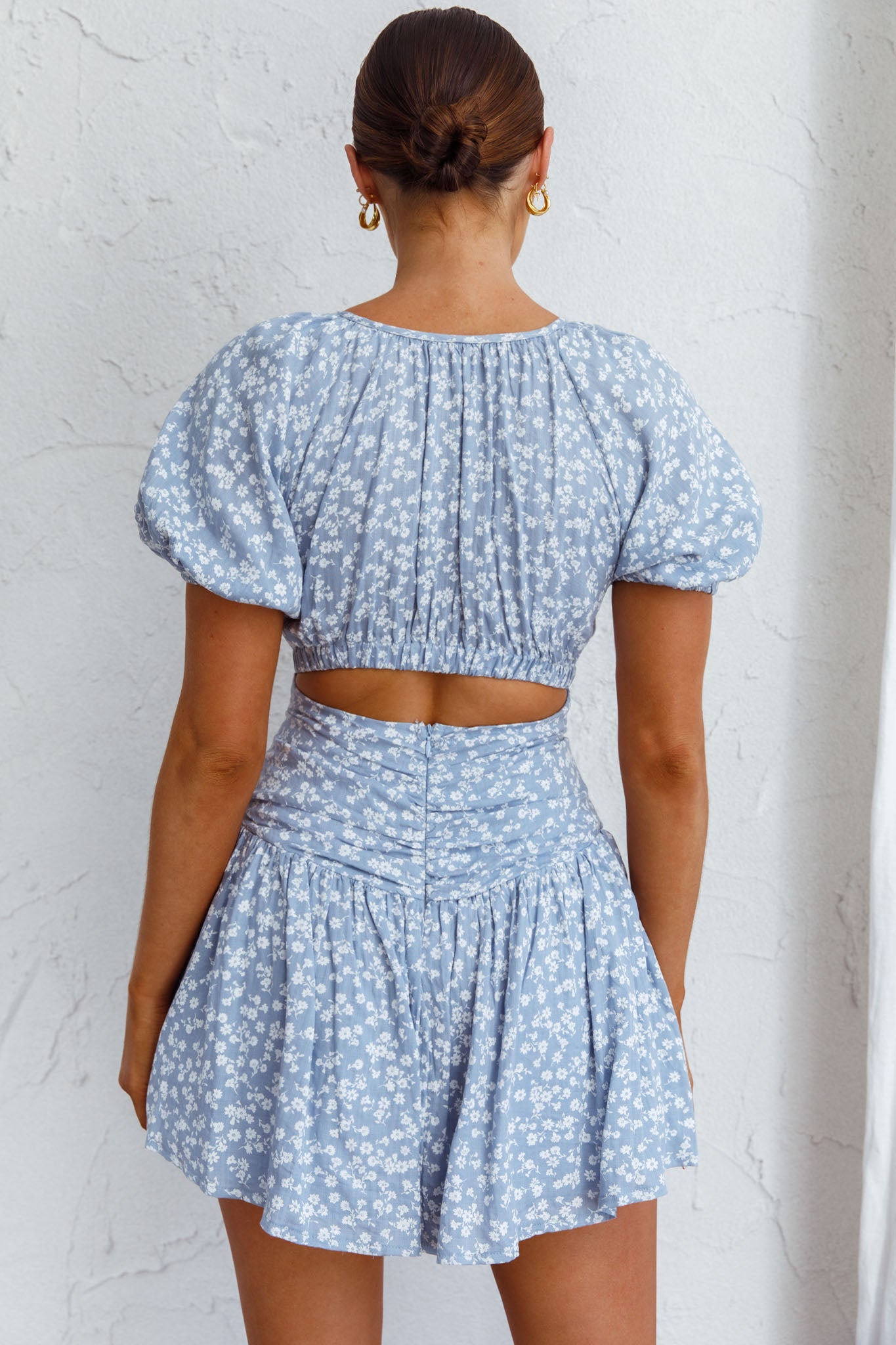 Your Moment Cut-Out Waist Dress Floral Blue by Selfie Leslie