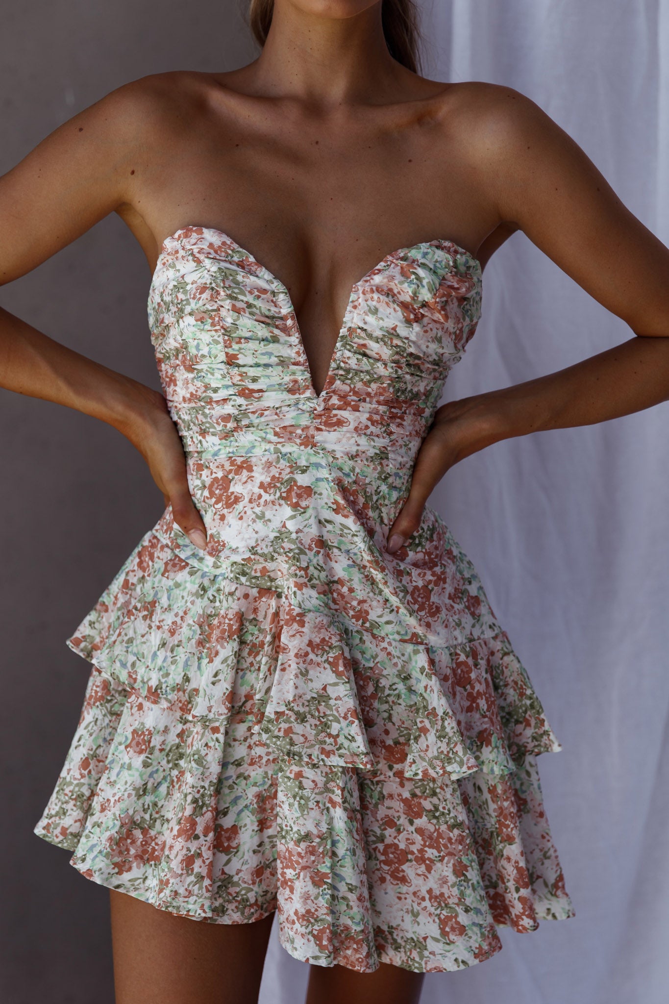 Milana Sweetheart Neckline Asymmetrical Dress Floral White by Selfie Leslie