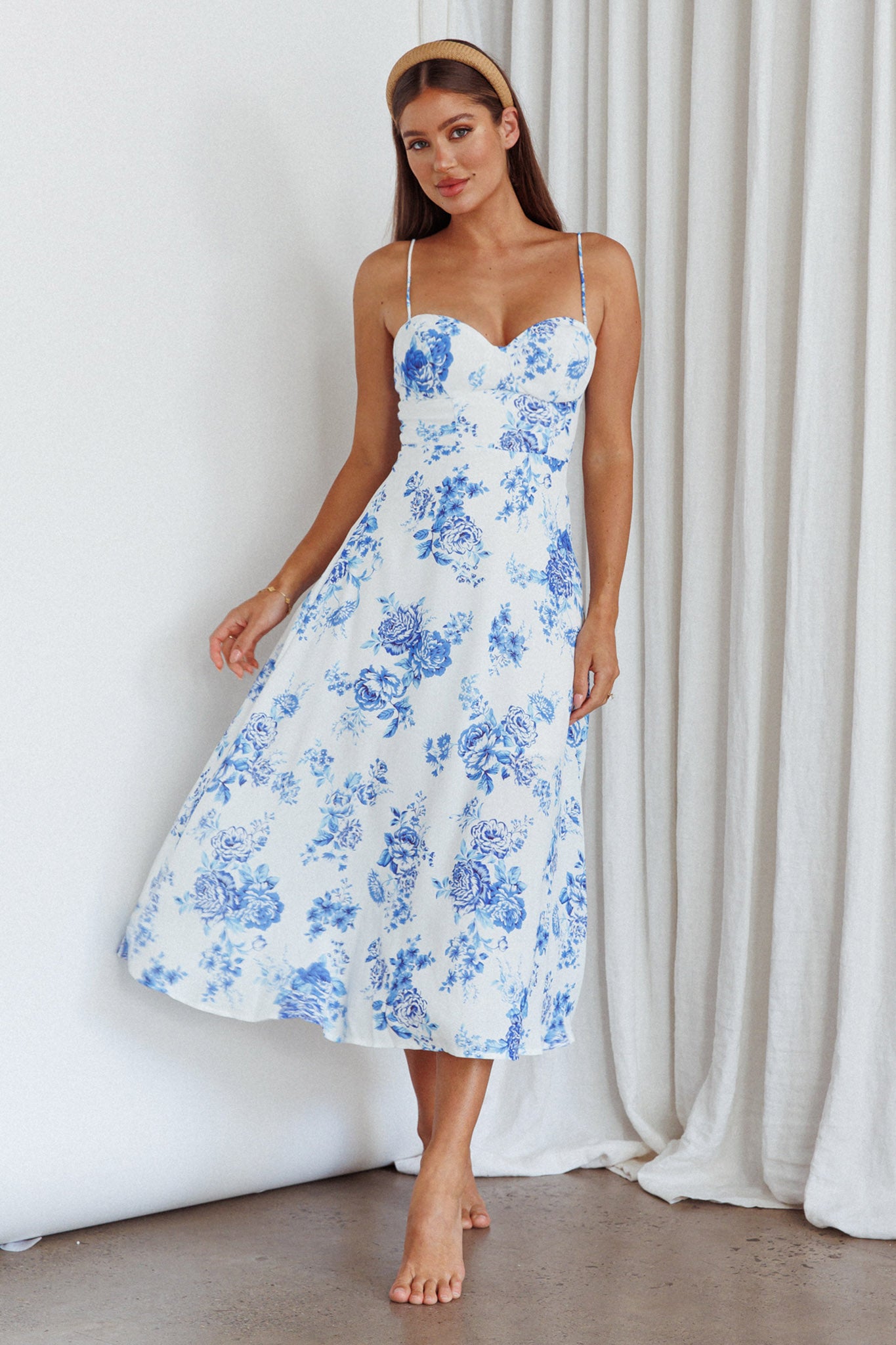 Mi Vida Sweetheart Neckline Midi Dress Floral Blue by Selfie Leslie
