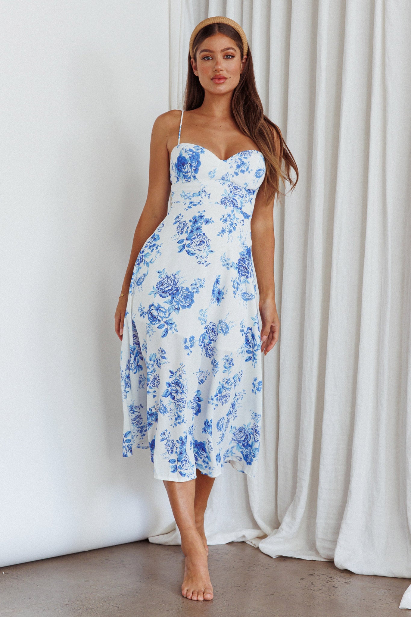 Mi Vida Sweetheart Neckline Midi Dress Floral Blue by Selfie Leslie