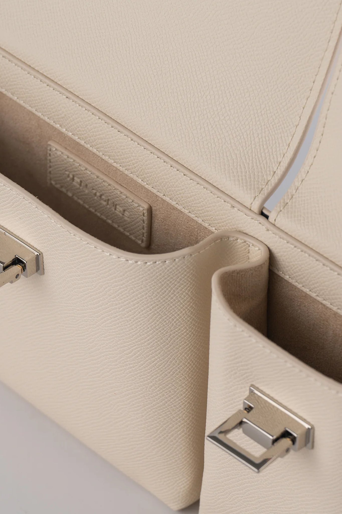 TEN TONES Willow Flip Bag Cream by Selfie Leslie