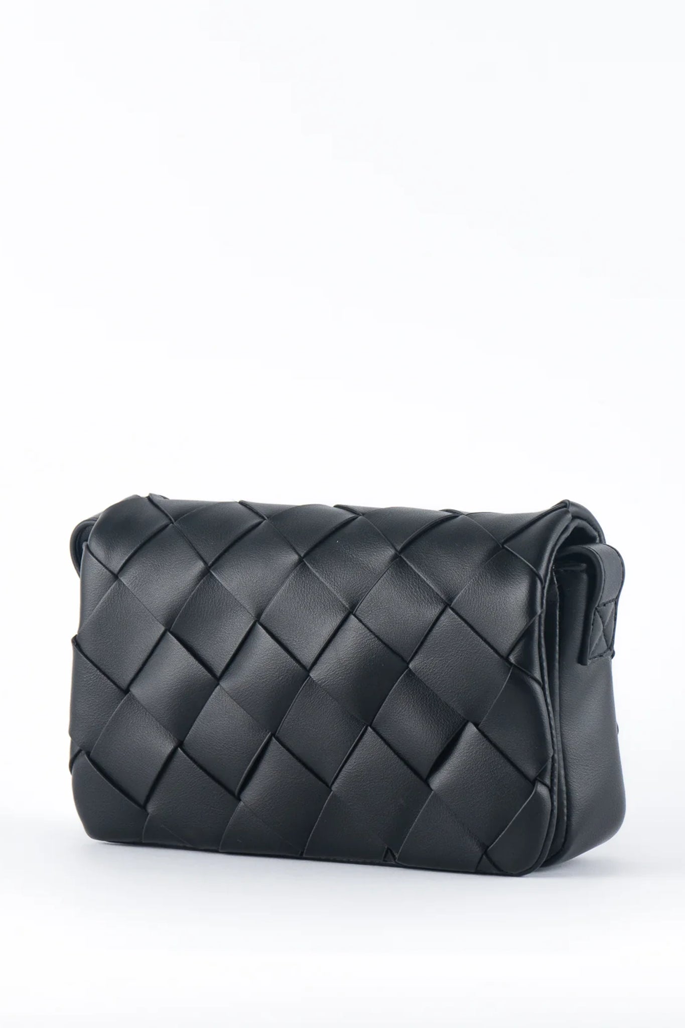 TEN TONES Azure Weave Bag Black by Selfie Leslie