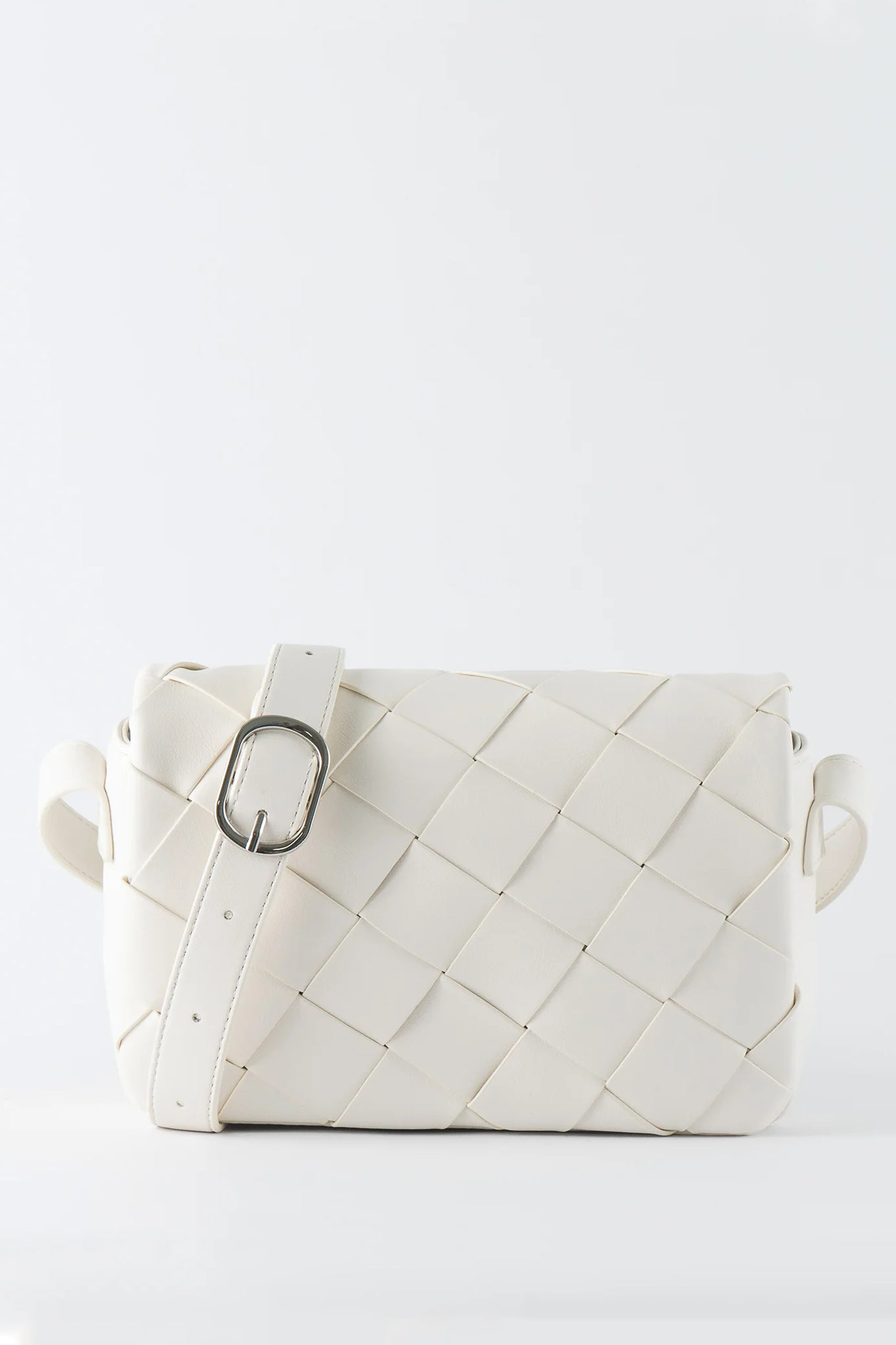 TEN TONES Azure Weave Bag White by Selfie Leslie
