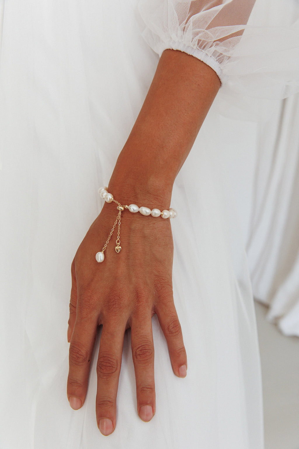 Sharie Baroque Pearl Bracelet Gold by Selfie Leslie