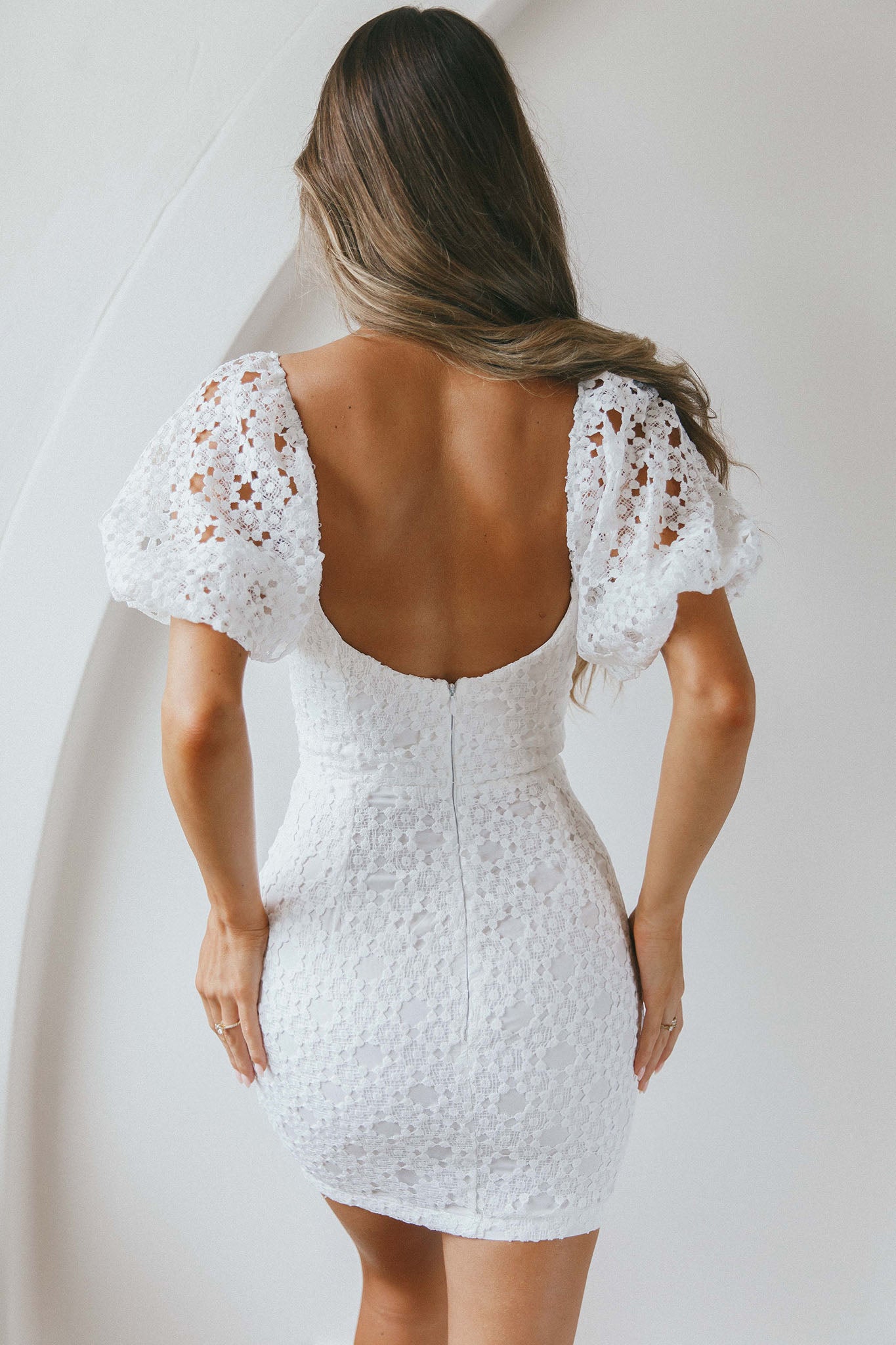Catch Feelings Sweetheart Neckline Crochet Lace Overlay Dress White Catch Feelings Sweetheart Neckline Crochet Lace Overlay Dress White