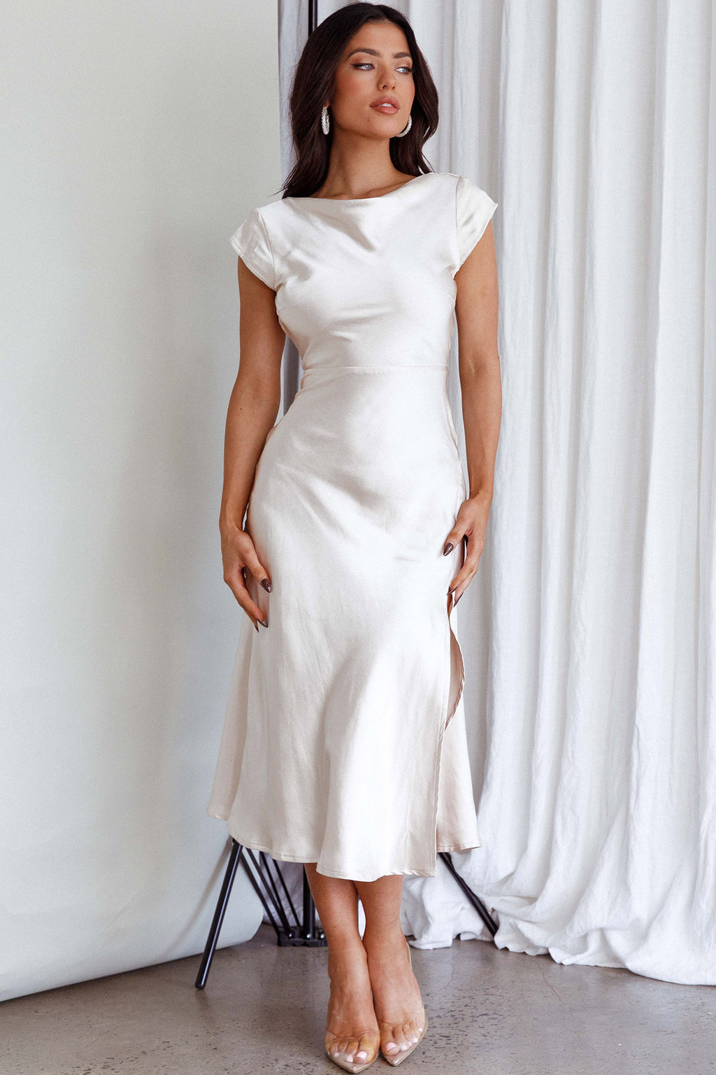 Lucinda Twist Back Midi Dress Champagne | Selfie Leslie Lucinda Twist Back Midi Dress Champagne | Selfie Leslie