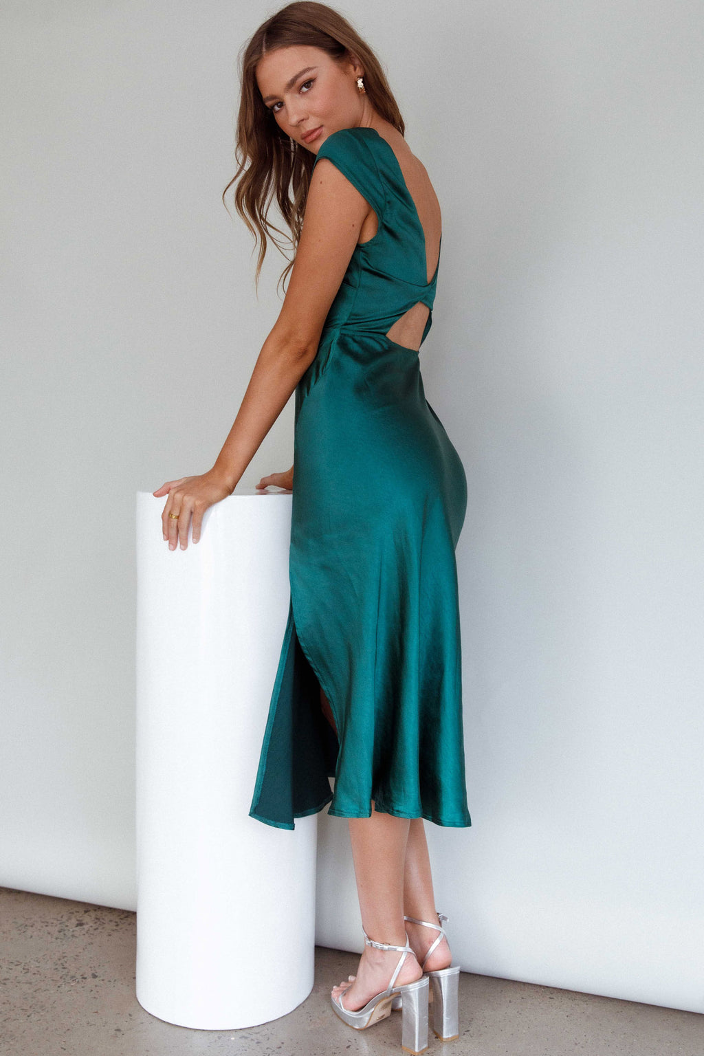 Lucinda Twist Back Midi Dress Jade by Selfie Leslie