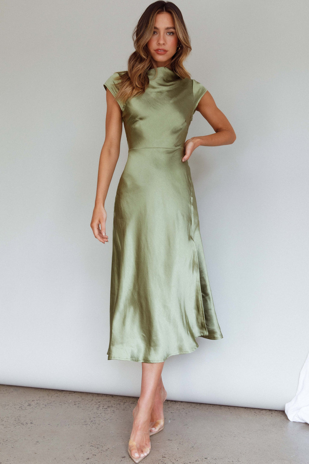 Lucinda Twist Back Midi Dress Olive by Selfie Leslie