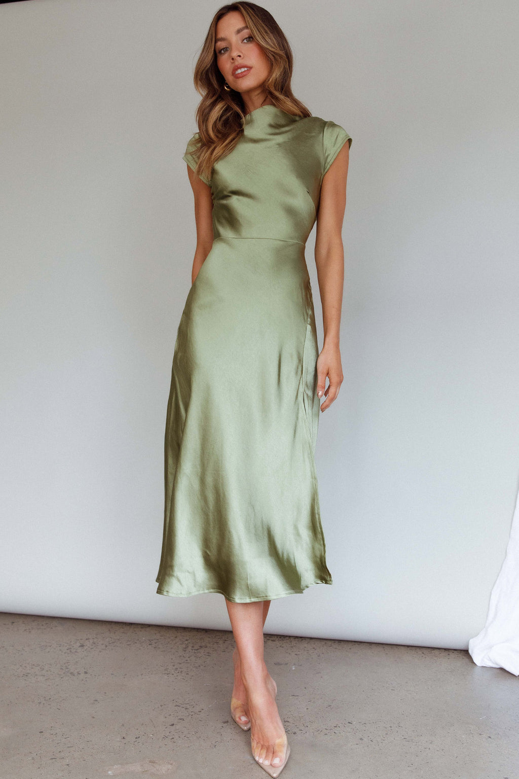 Lucinda Twist Back Midi Dress Olive by Selfie Leslie