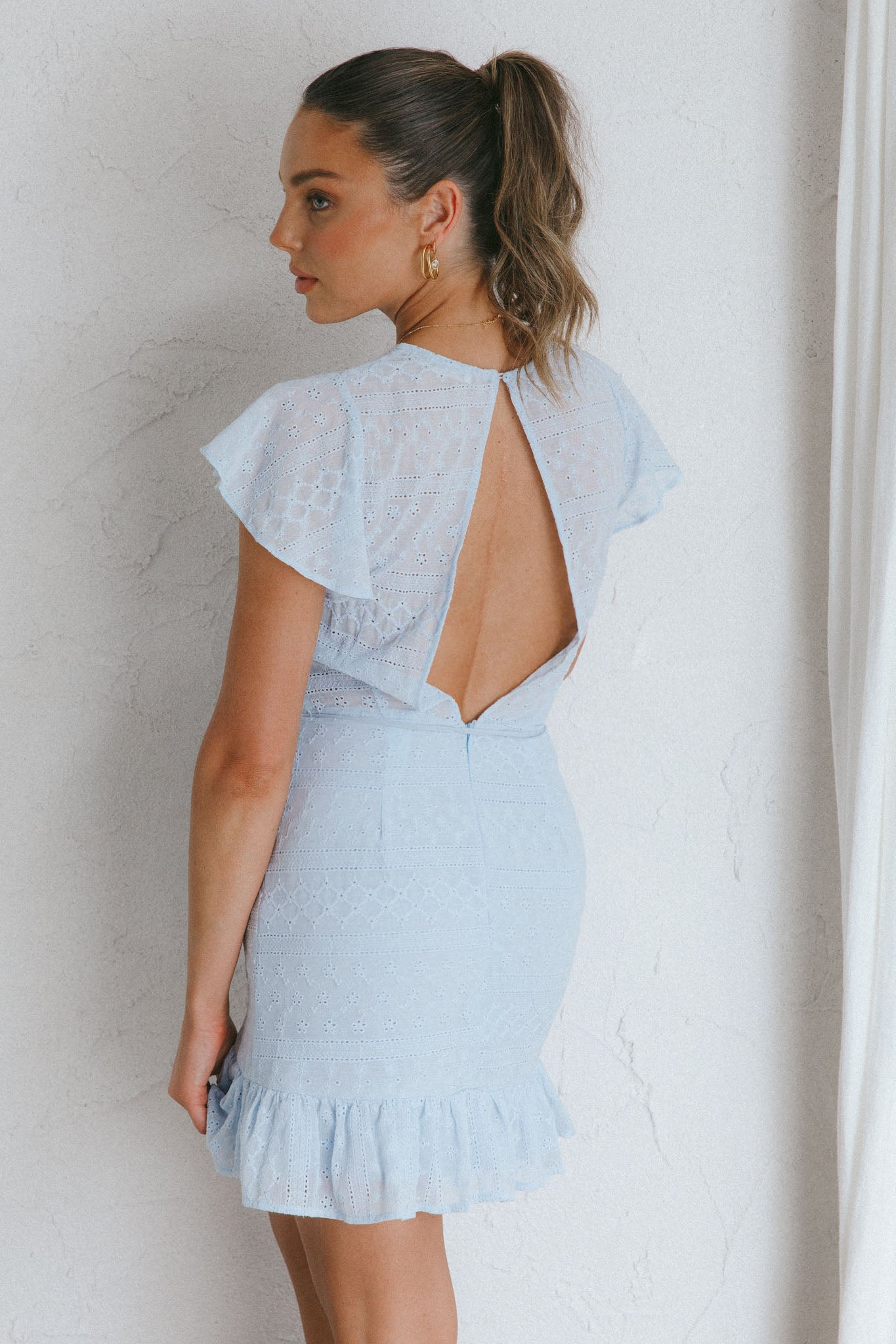 flutter sleeve eyelet mini dress Sail to Sable Blue & White Floral Eyelet Flutter Sleeve Smocked Mini Dress WHITE/BLUE / XXS / SU25138