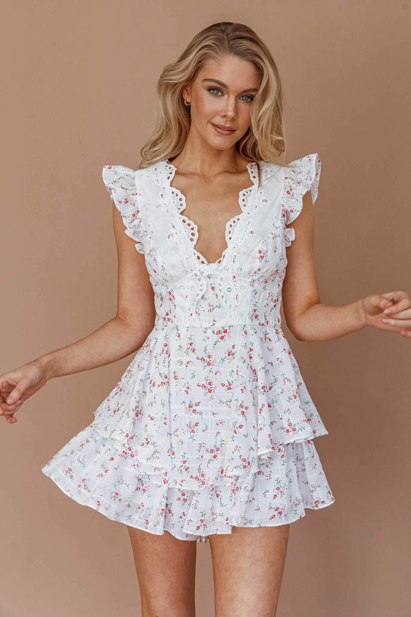Aylina Scalloped Lace Romper Floral Red