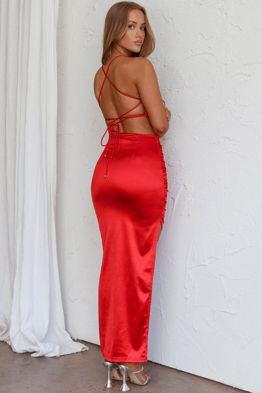 Can't Hardly Wait Cut-Out Midi Dress Red by Selfie Leslie