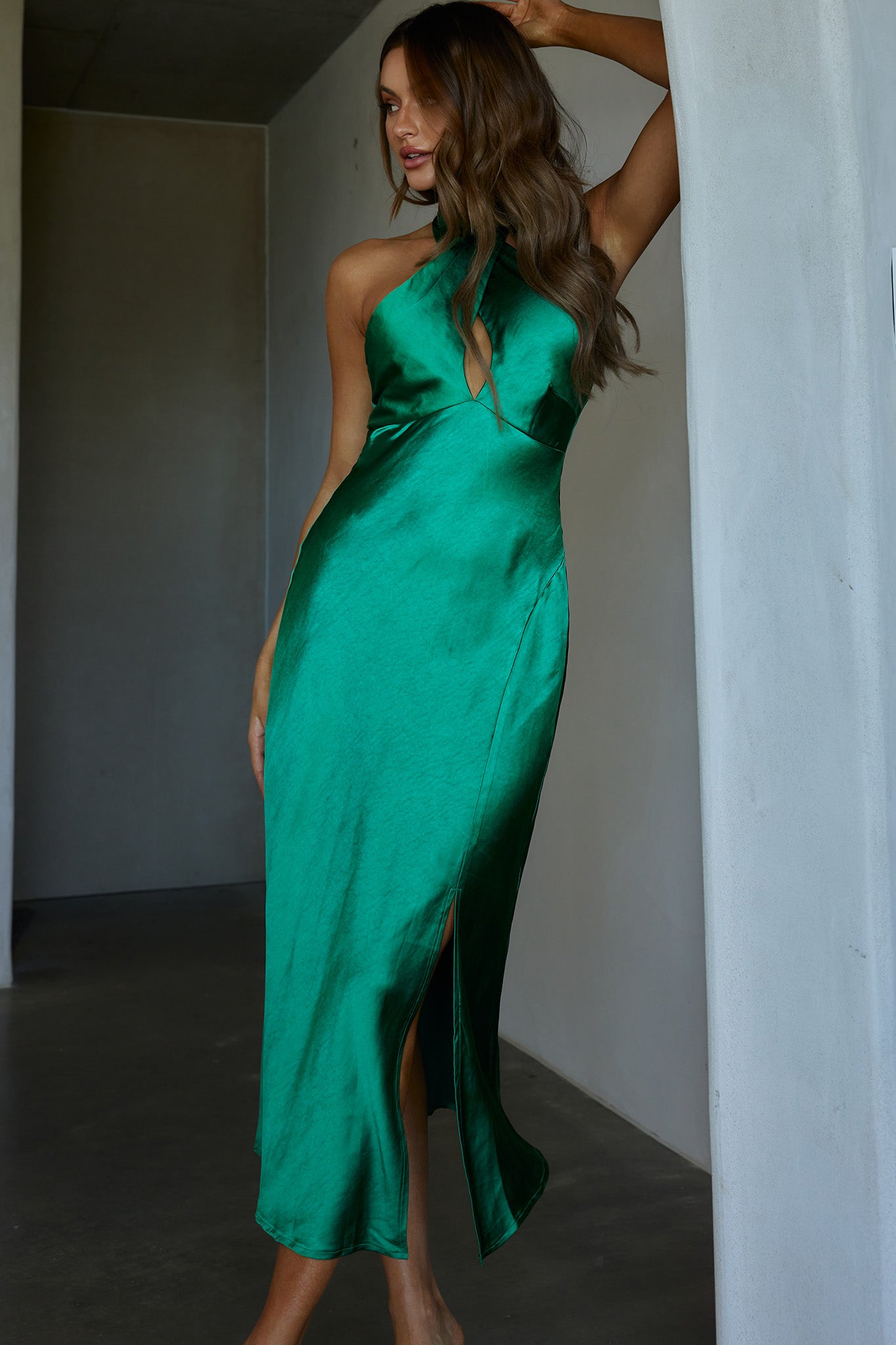 Je Reve Twist Halterneck Midi Dress Green by Selfie Leslie