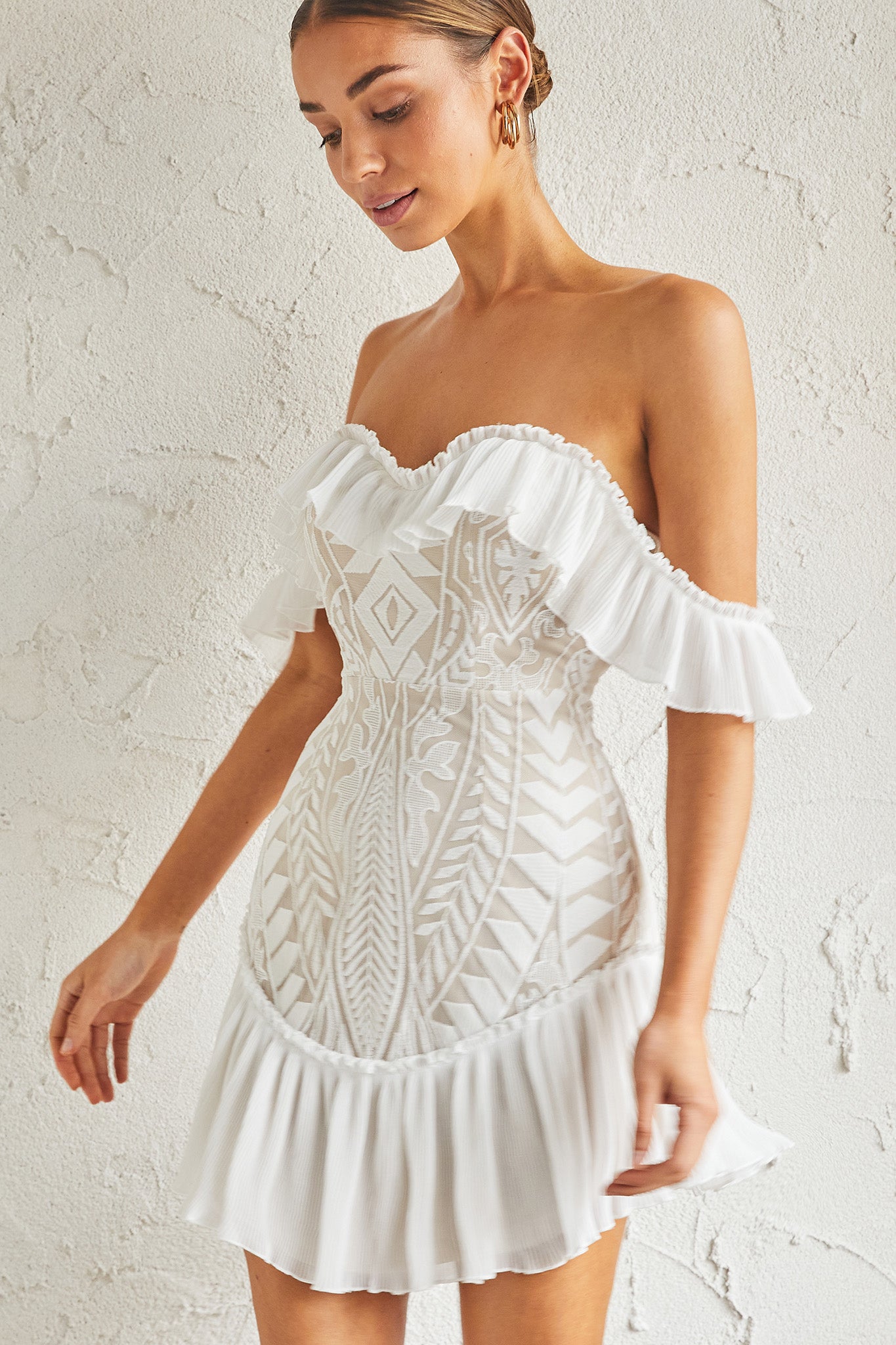 Dreamy Off-Shoulder Mini Dress White by Selfie Leslie
