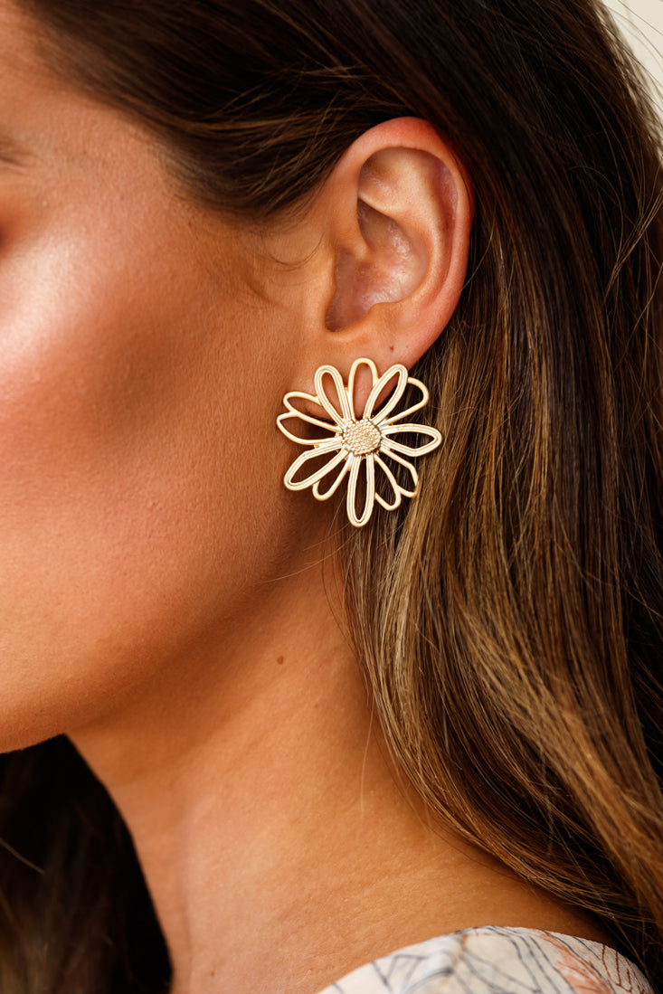 Lazy Daisy Earrings Gold by Selfie Leslie
