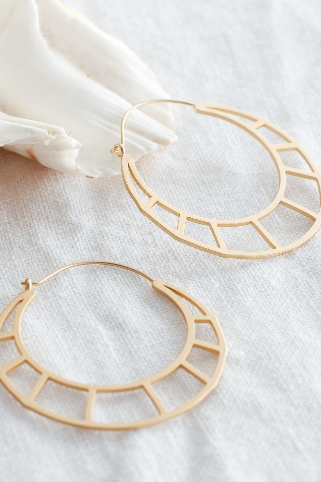 Dinah Hoop Earrings Gold by Selfie Leslie