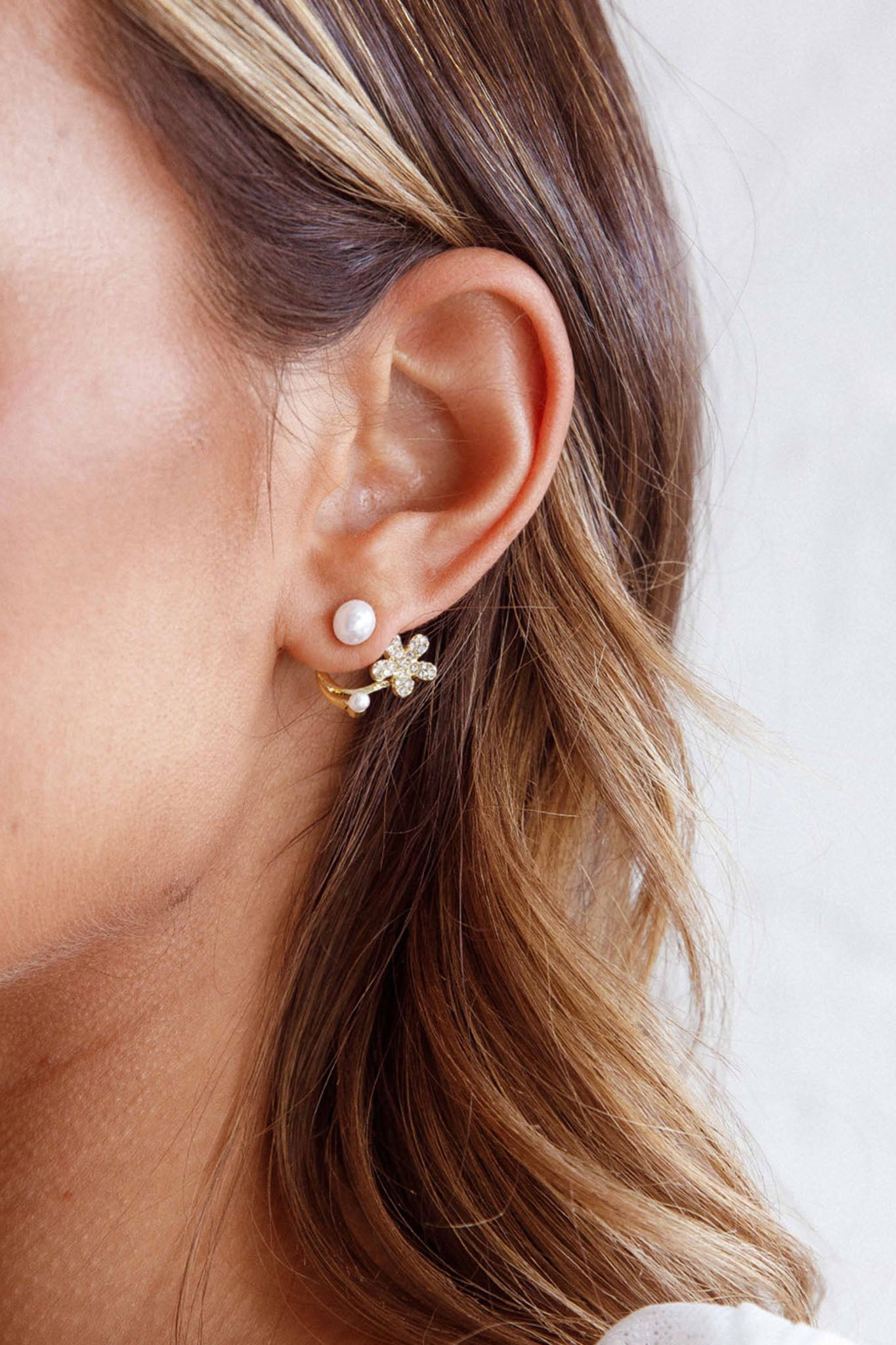 Dakota Pearl Earrings Gold by Selfie Leslie