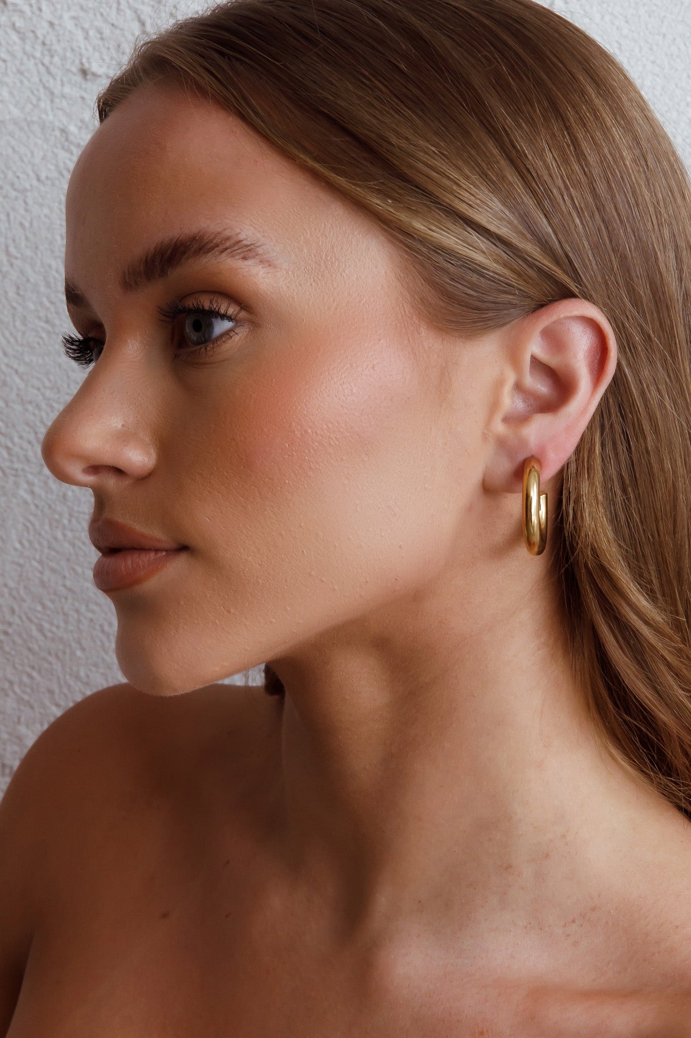 Zayda Open Hoop Earrings Gold by Selfie Leslie