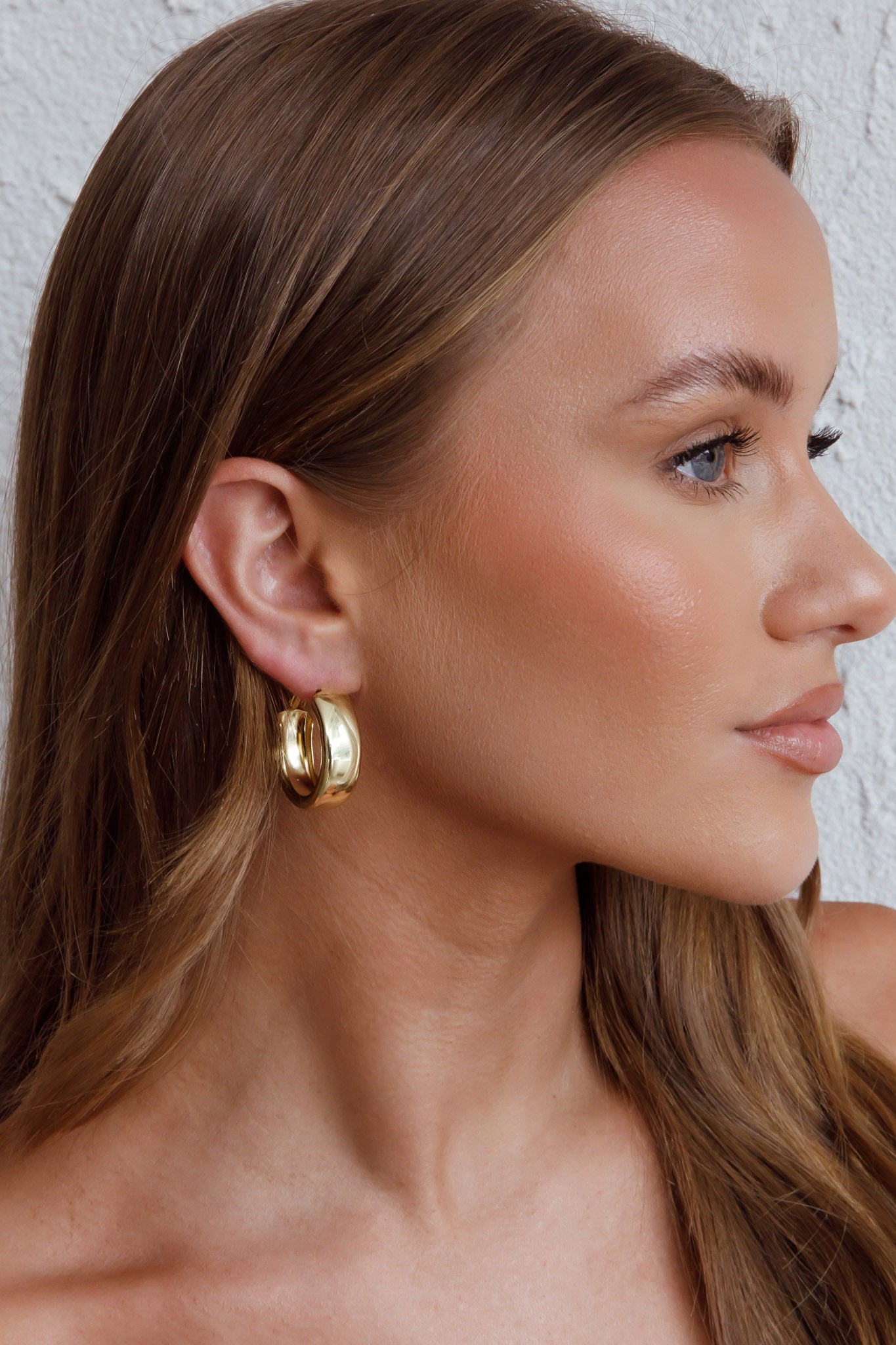 Osiris Hoop Earrings Gold by Selfie Leslie