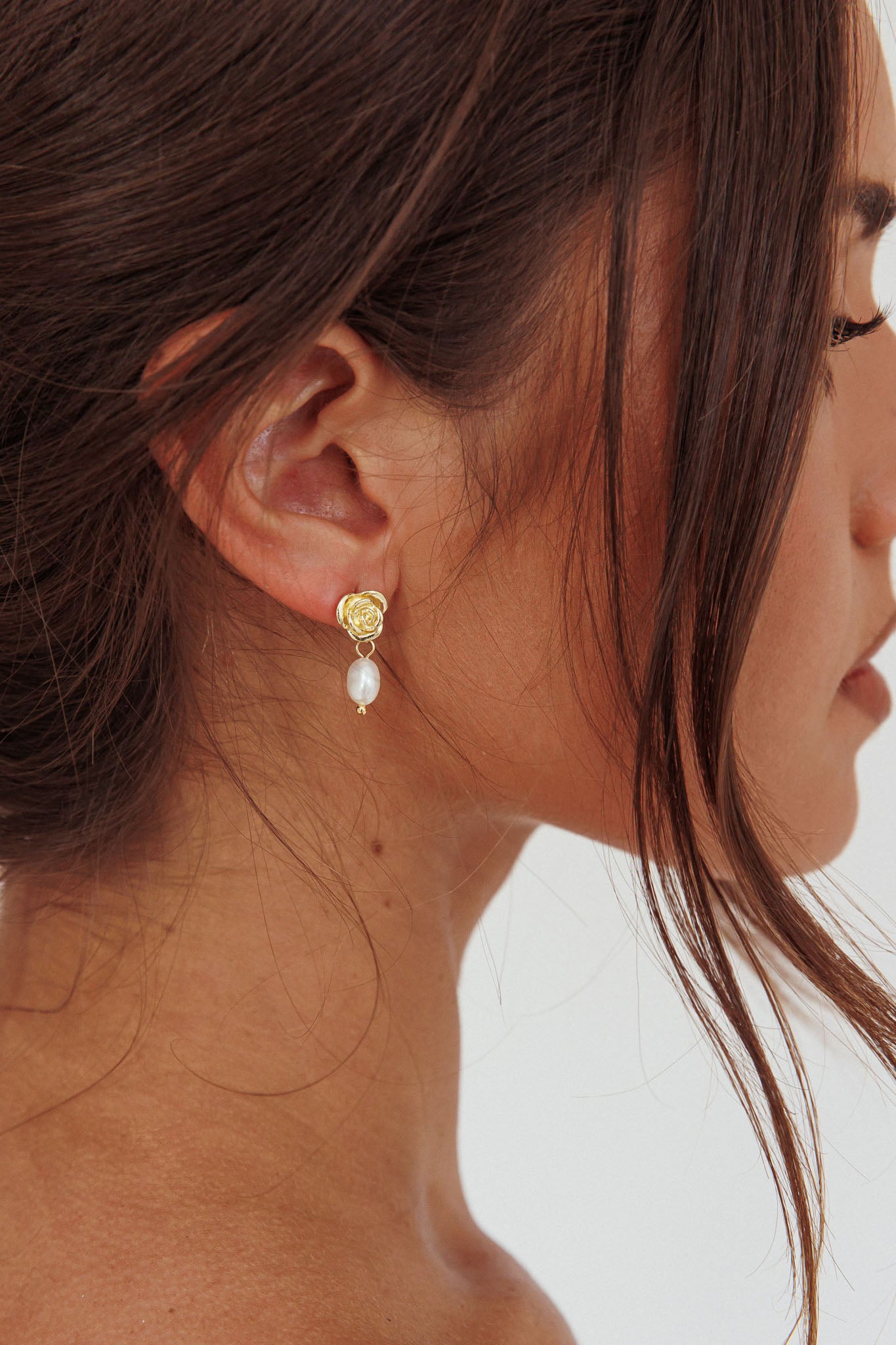 Le Jardin Flower Pearl Earrings Gold by Selfie Leslie