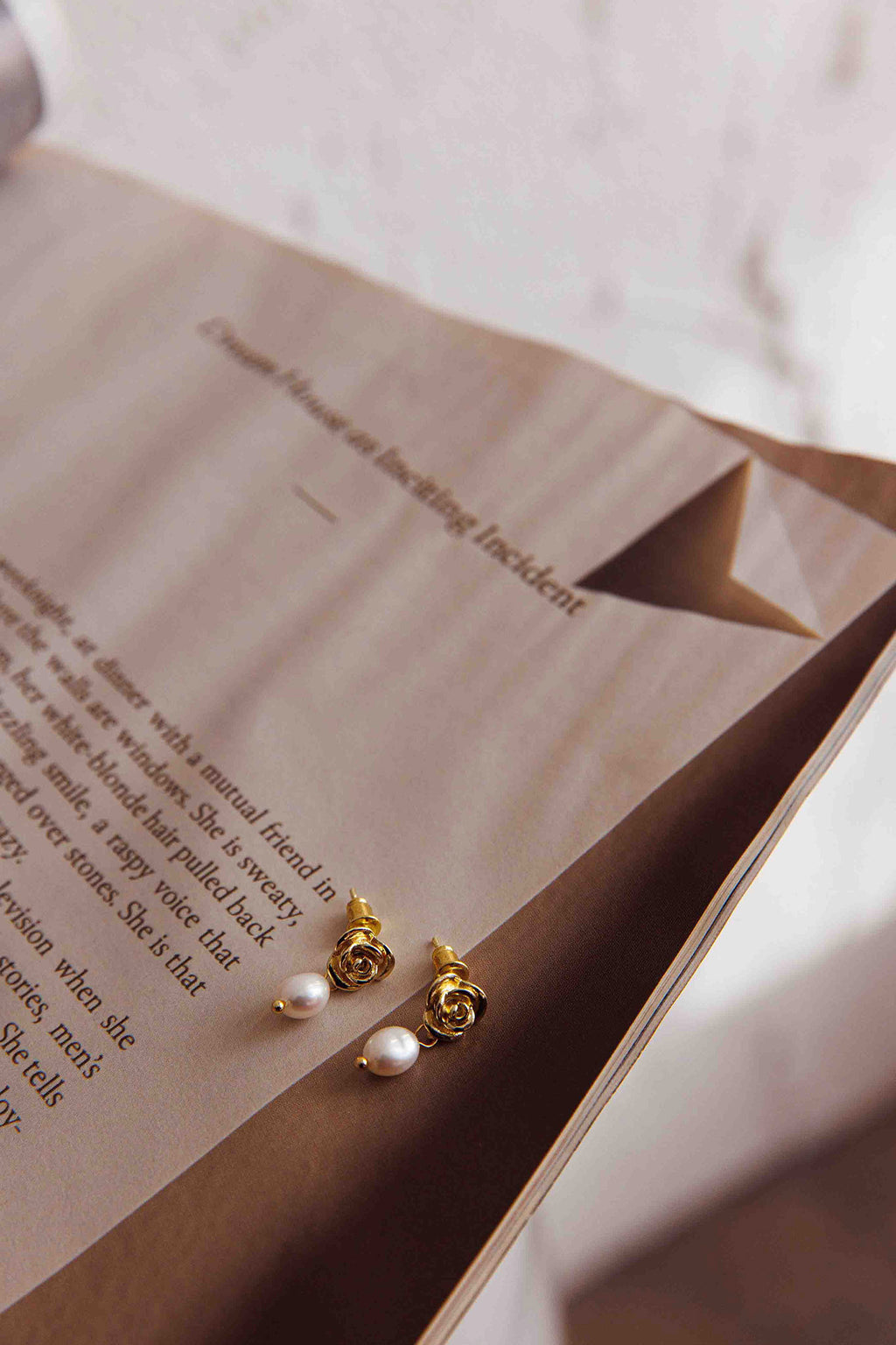 Le Jardin Flower Pearl Earrings Gold by Selfie Leslie
